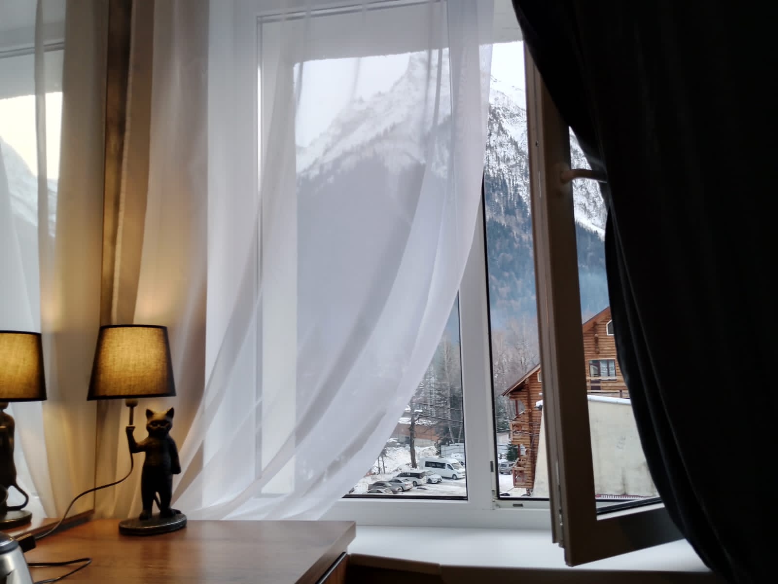 Улучшенный двухместный номер с 1 кроватью или 2 отдельными кроватями, вид на горы