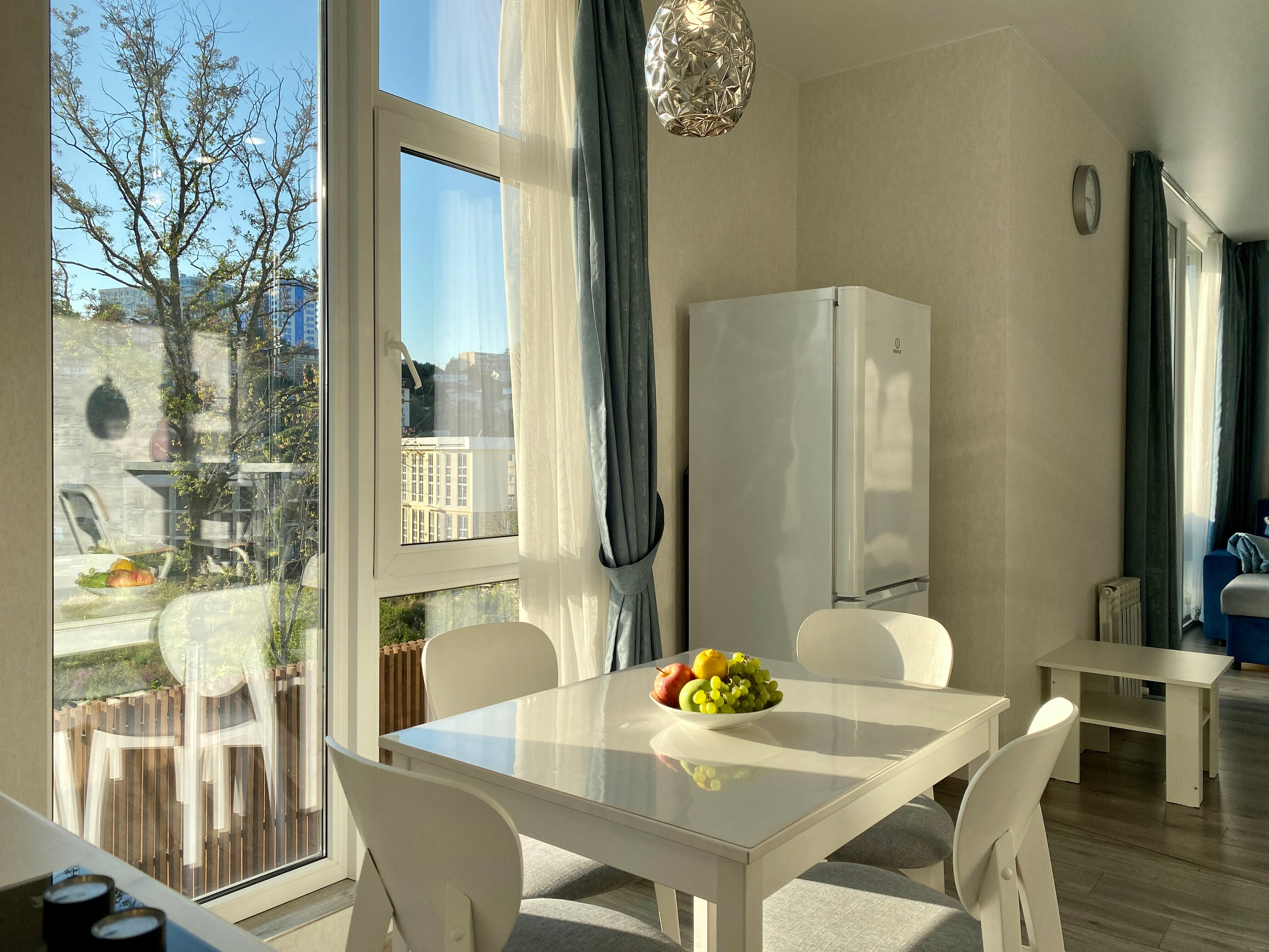 4-х местные апартаменты с балконом в жк c круглогодично подогреваемым бассейном +32 ° "Alicekeys" 9/97