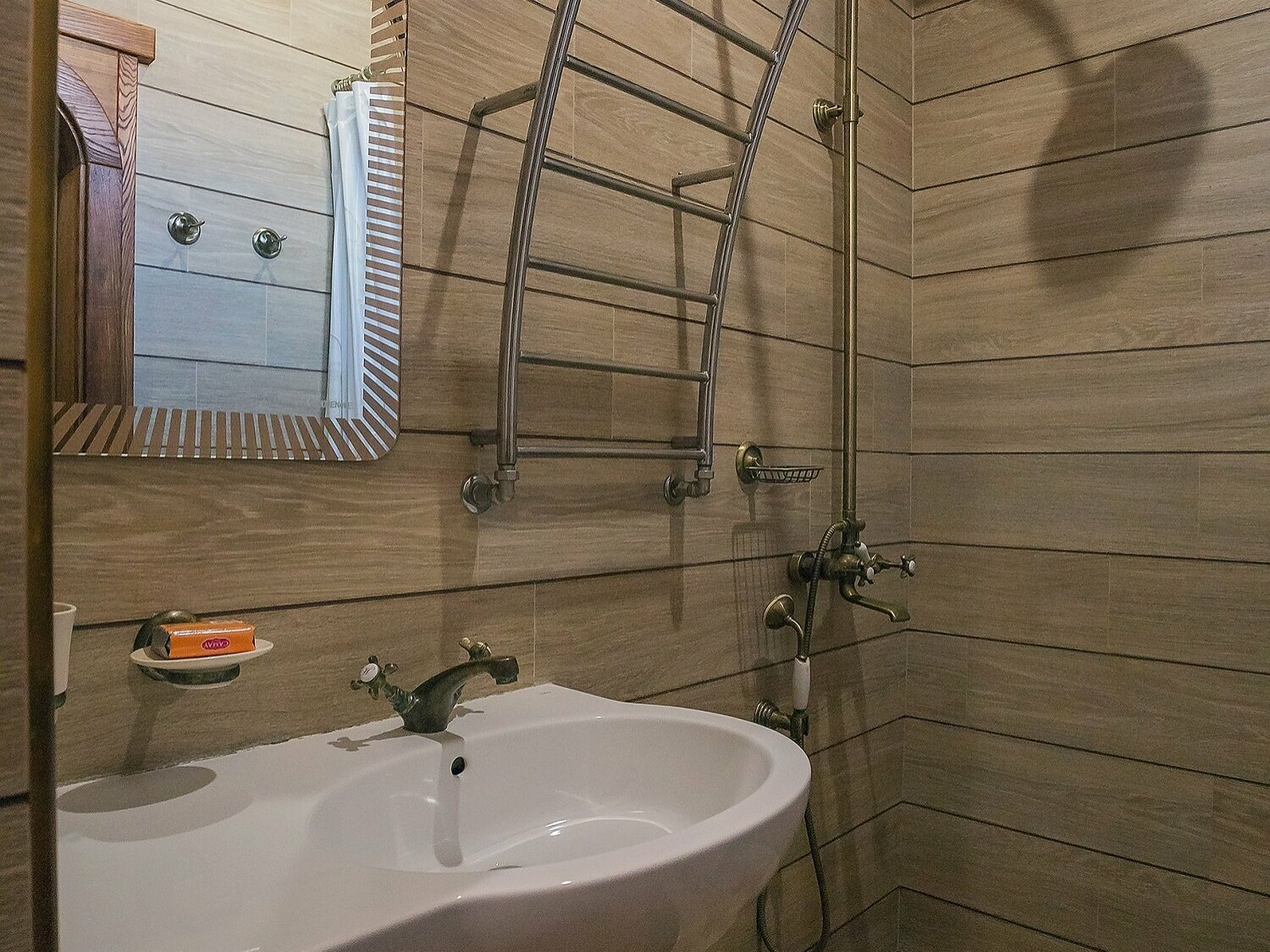 Трехместный номер с террасой