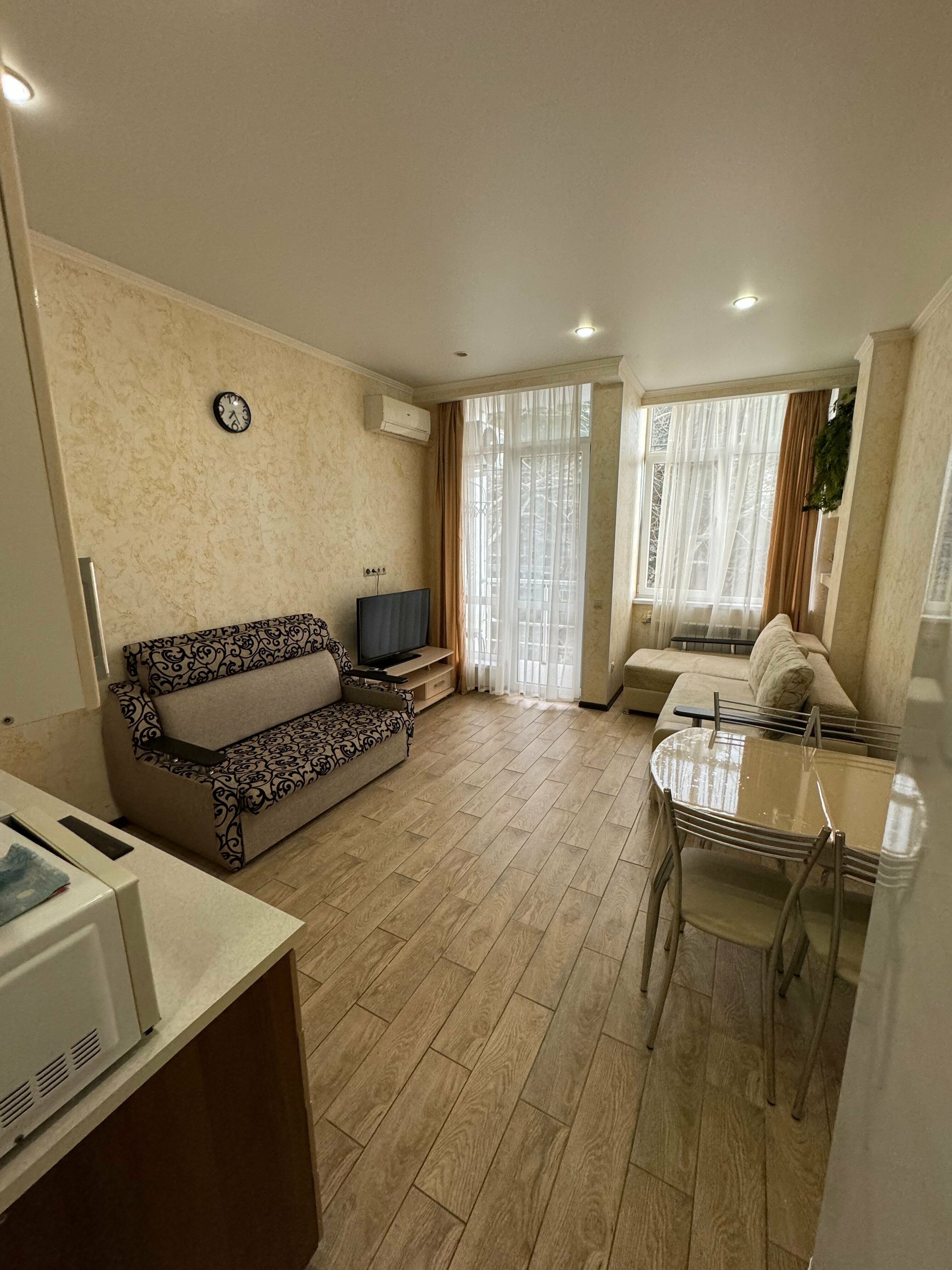 Апартаменты с балконом