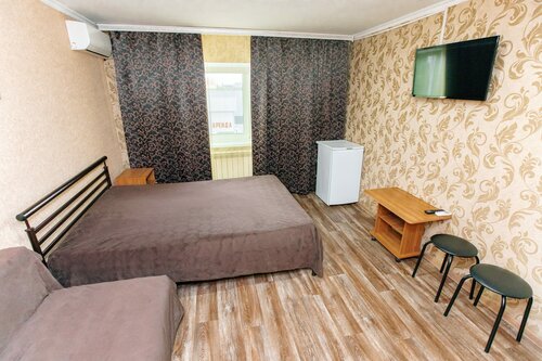 Стандартный семейный номер в Уют