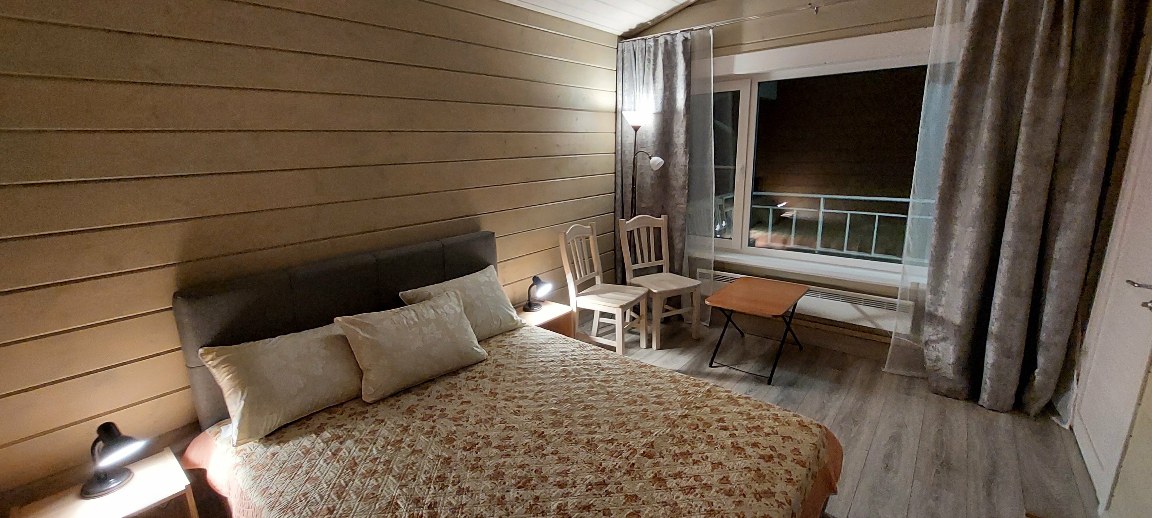 Коттедж с видом на озеро