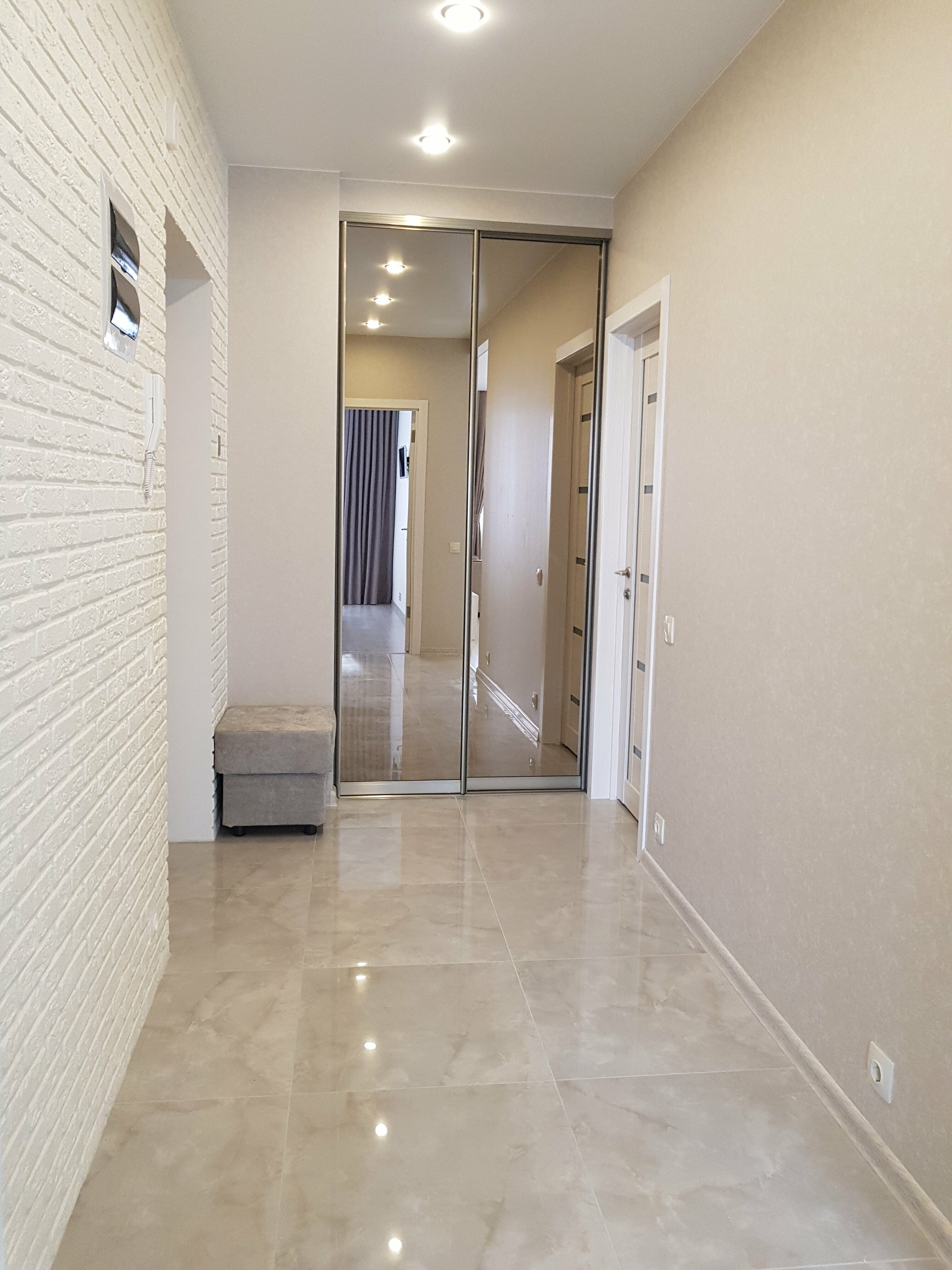 Апартаменты c отдельной спальней и прямым видом на Чашу и Казанский Кремль (двухспальная кровать + двухспальный диван + односпальный диван)