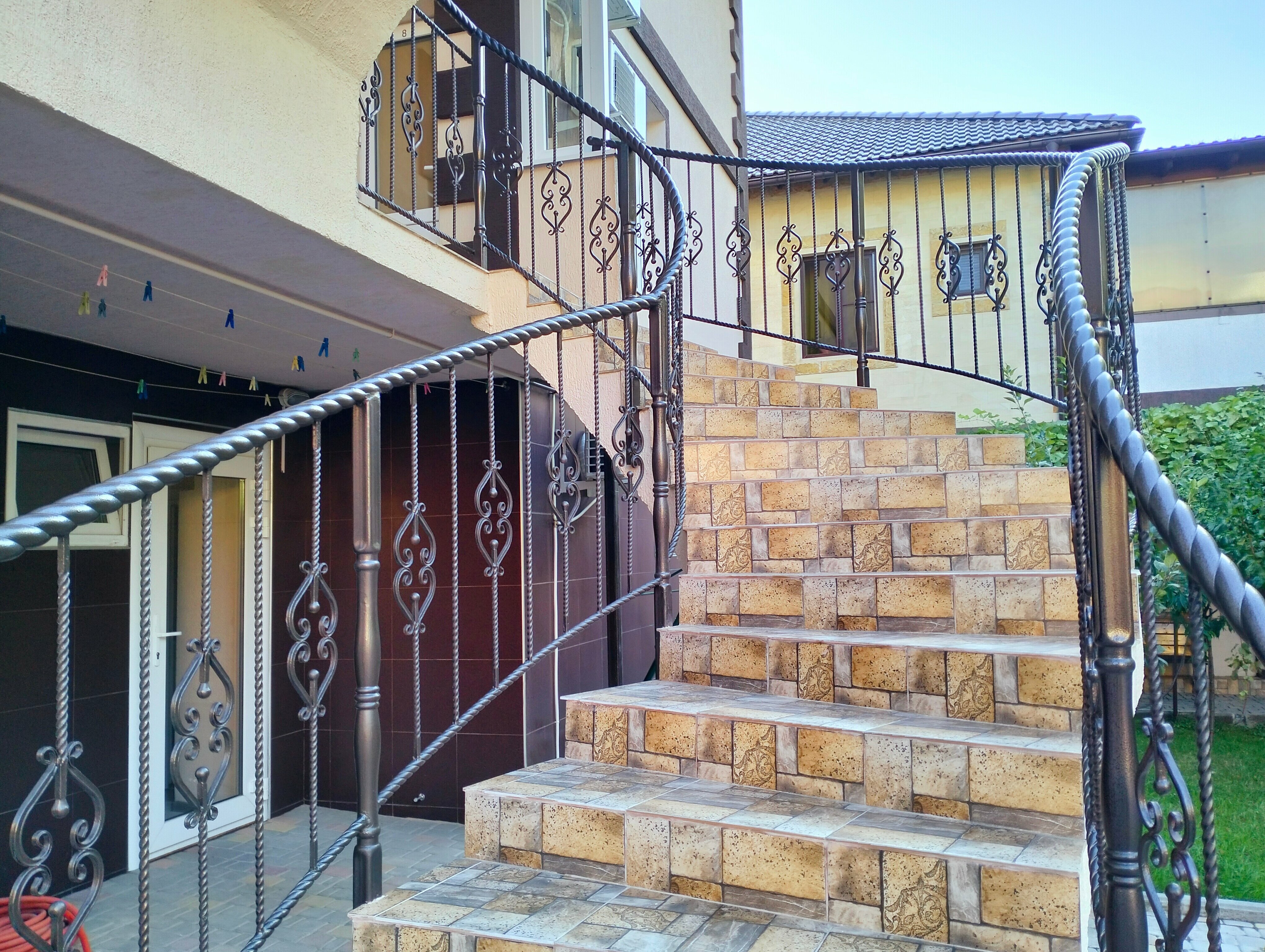 Семейный номер с видом на сад