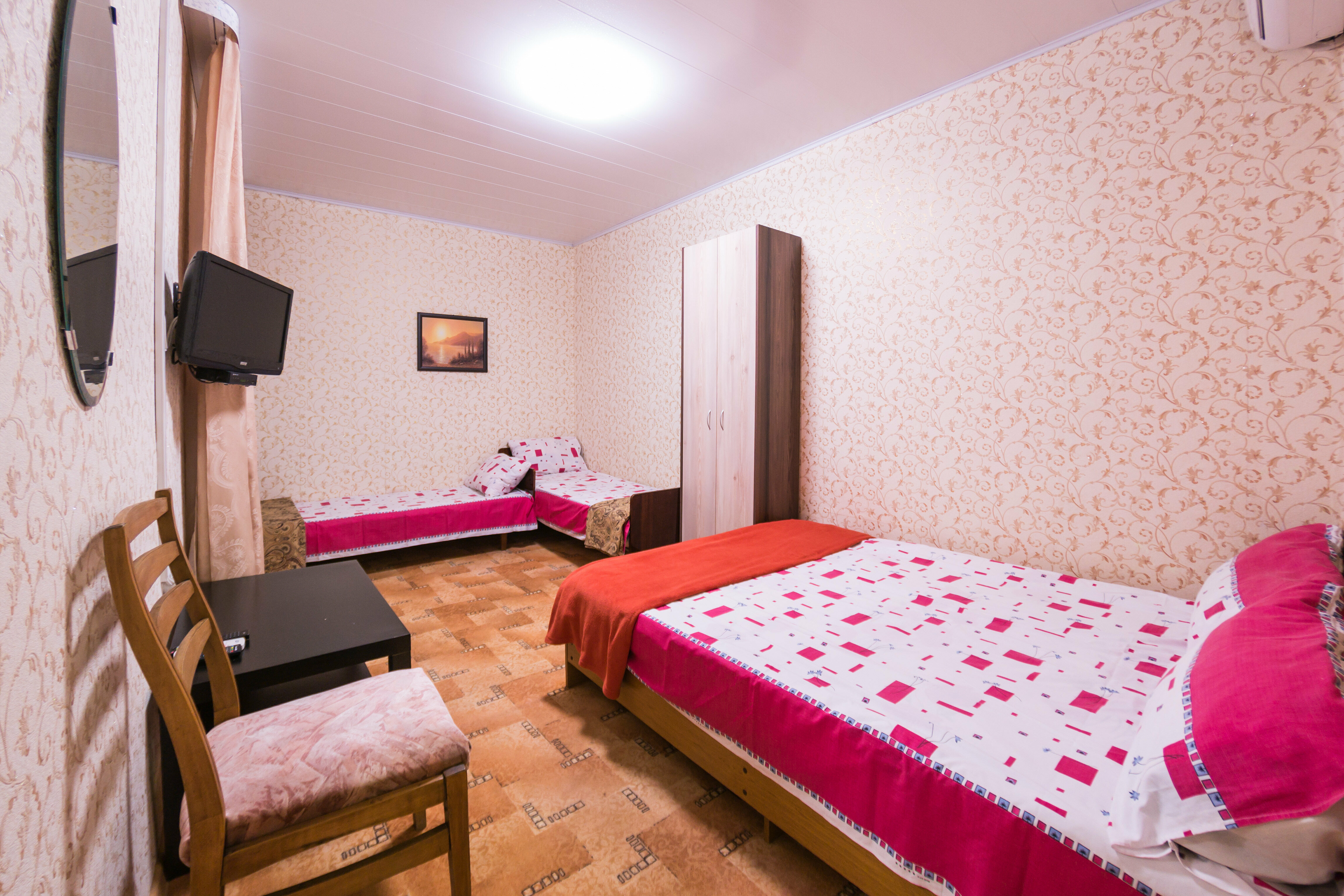 Бюджетный трехместный номер