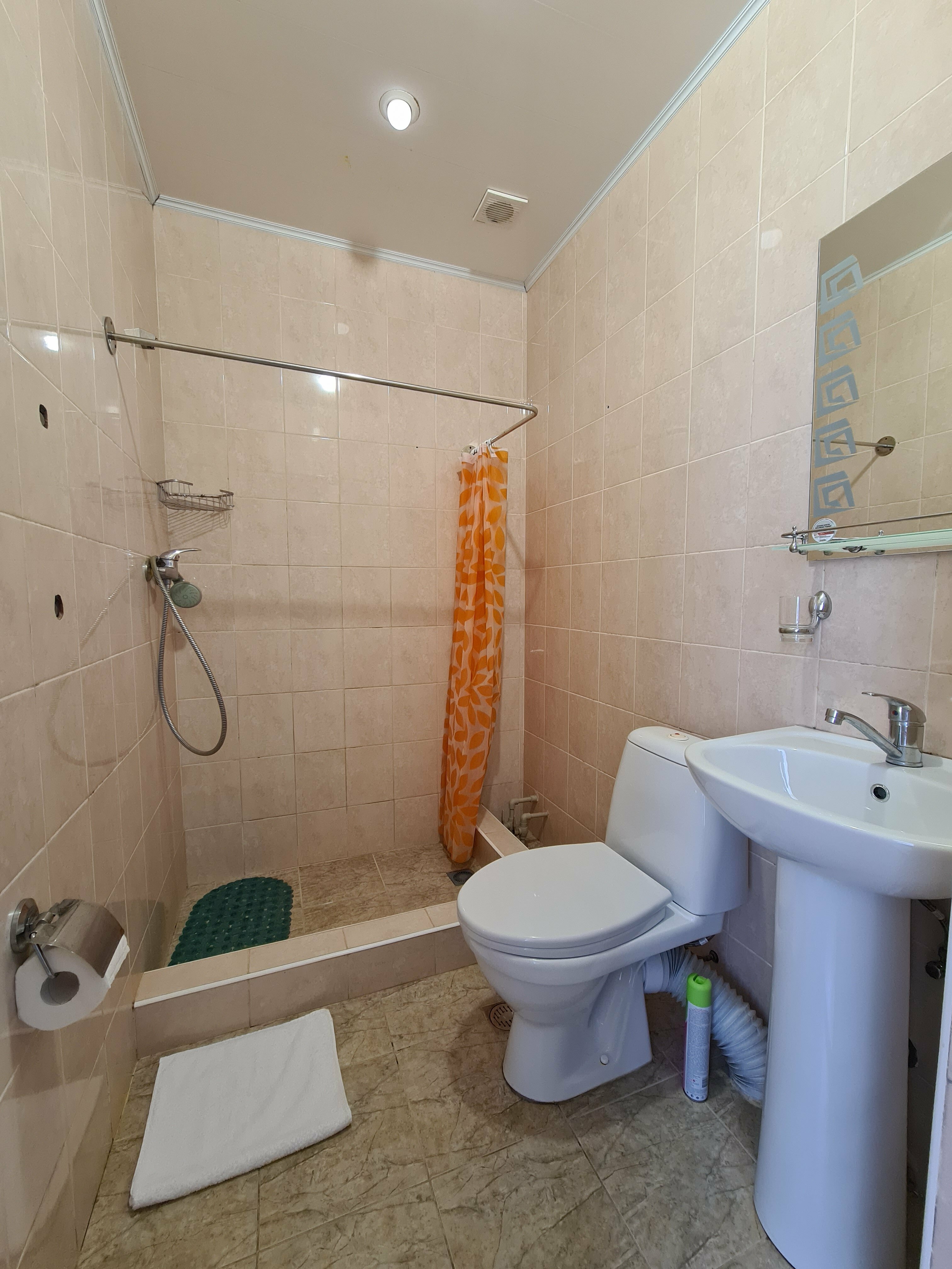 Стандартный трехместный номер