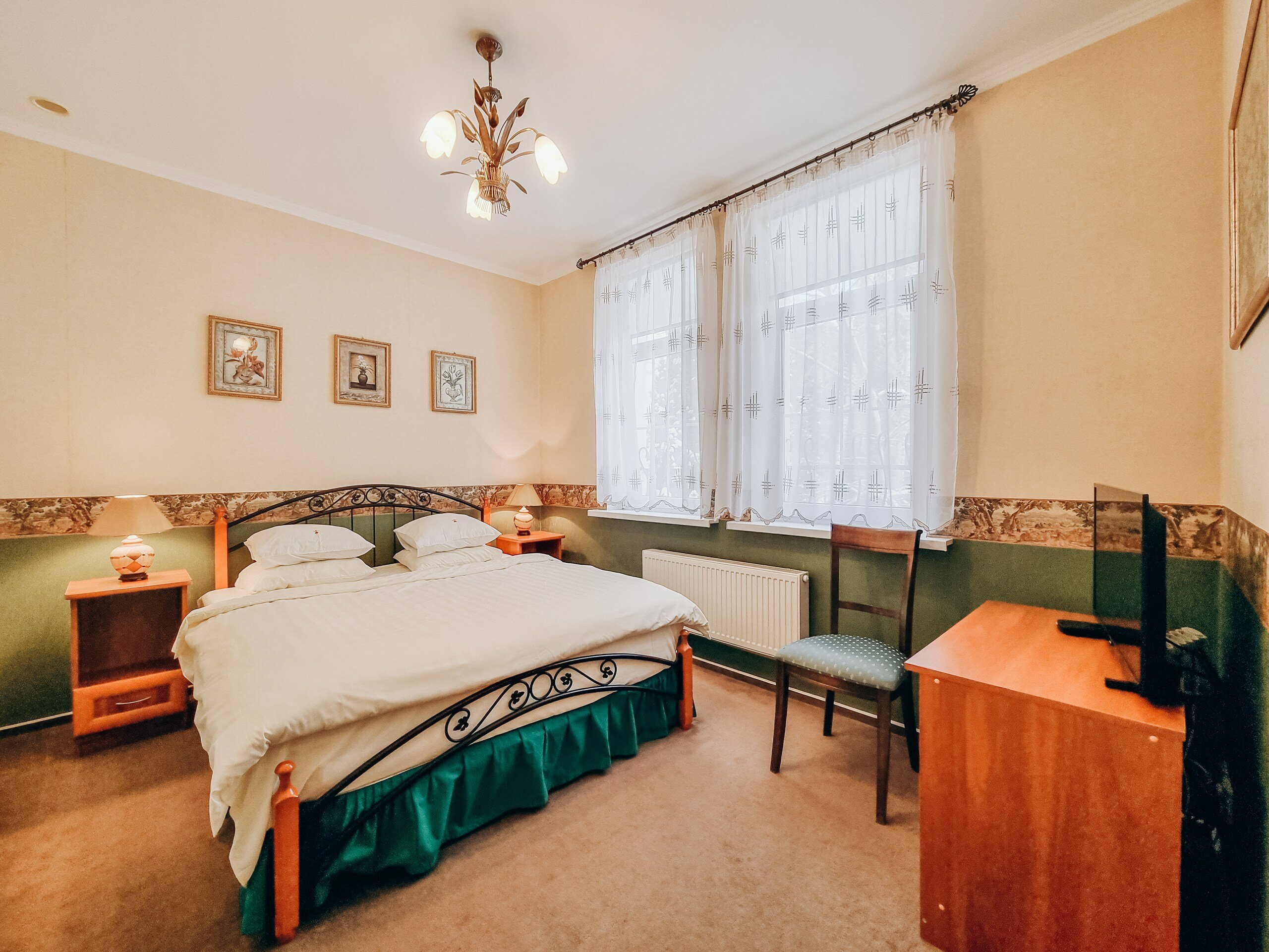 Двухместное размещение ( большая кровать)