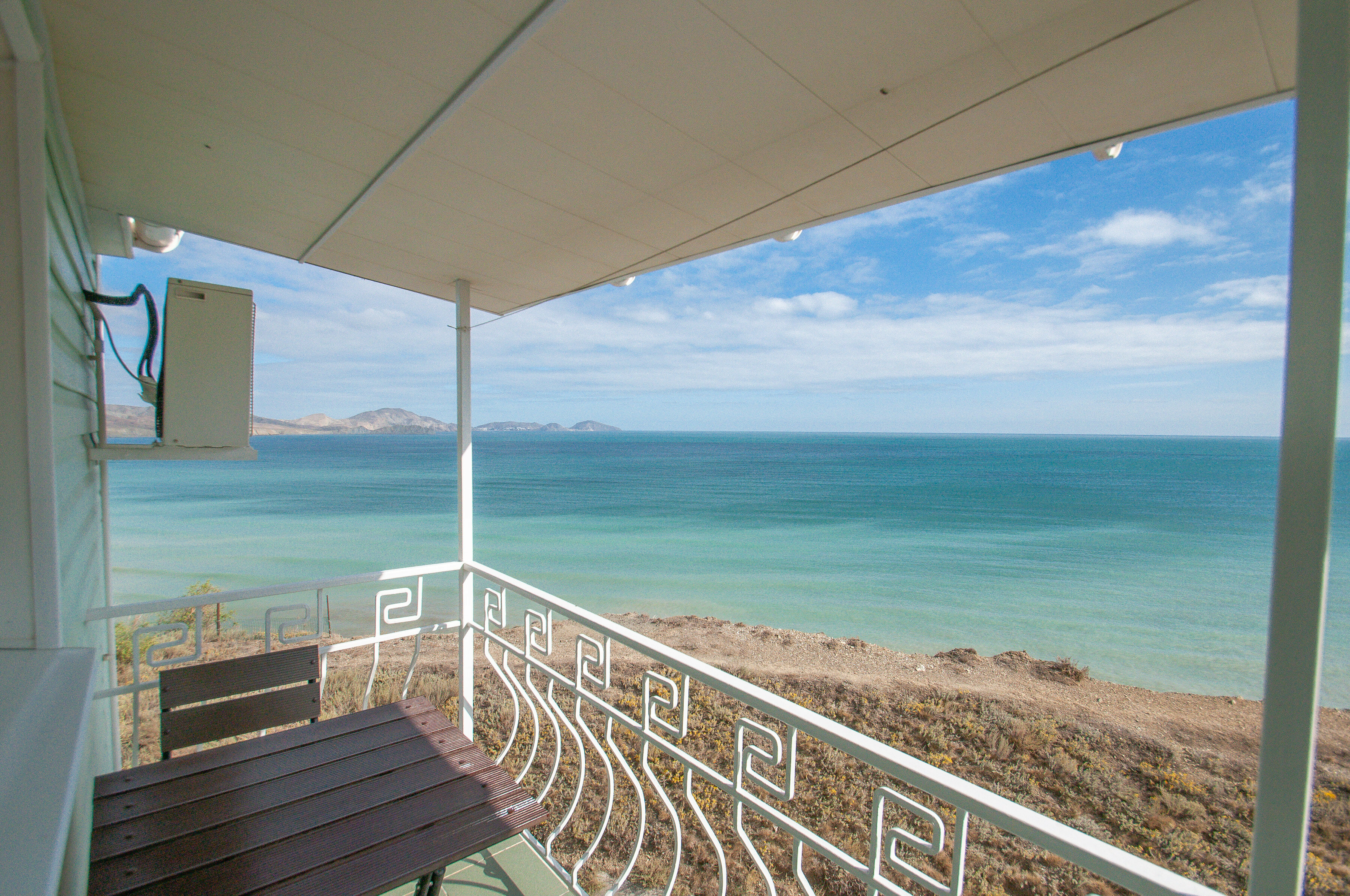 Трехместный номер с видом на море