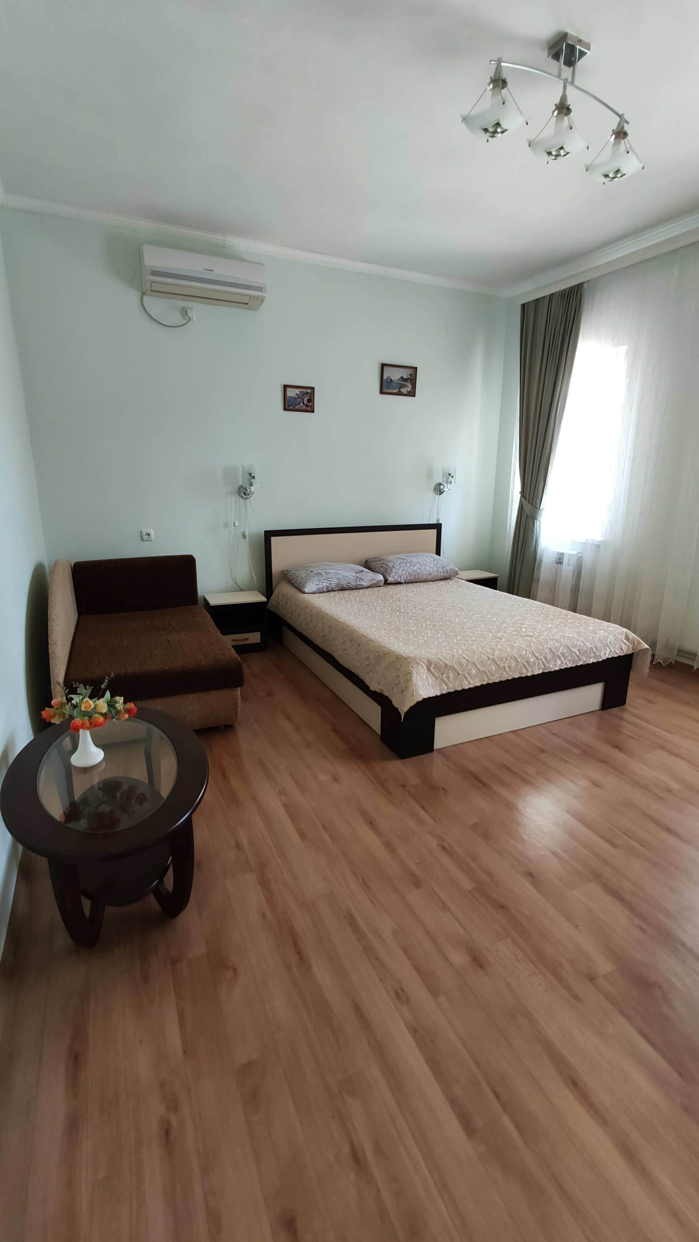 Улучшенный четырехместный номер