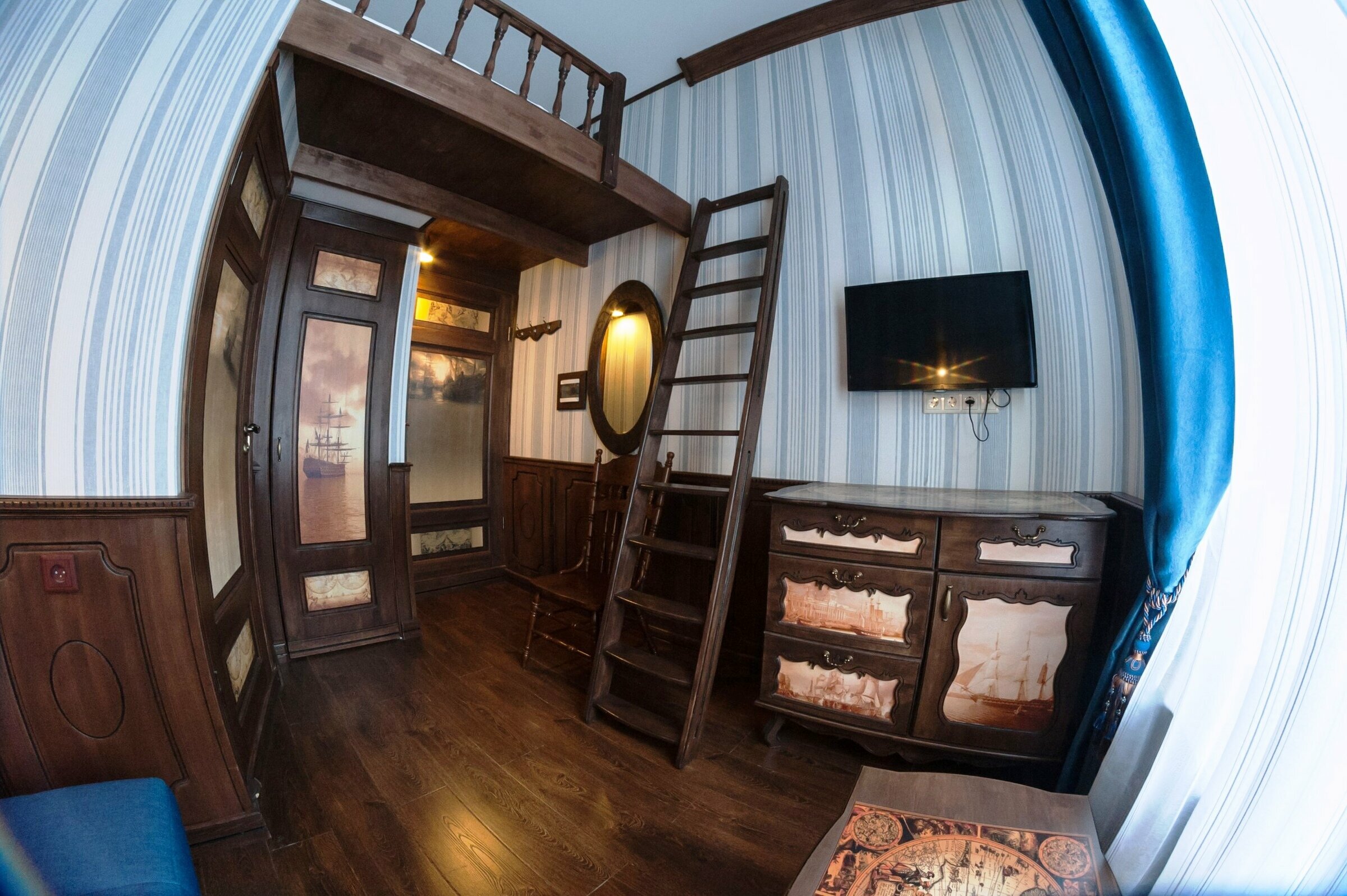 Небольшой двухместный номер с 1 кроватью или 2 отдельными кроватями