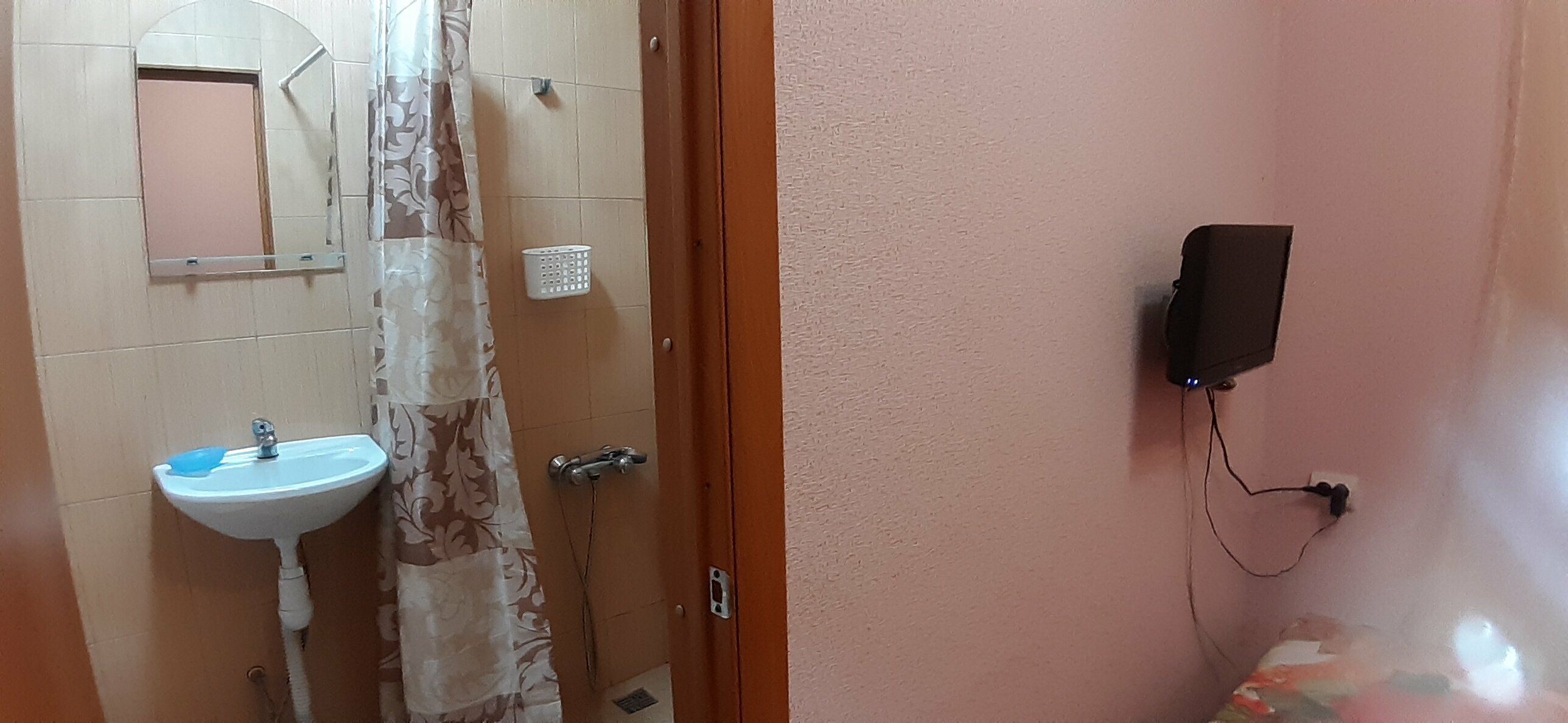 Двухместный номер Делюкс с 1 кроватью и душем