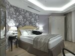 Standard Double Room, 1 Queen Bed, Inner hotel space view в Relais le Chevalier