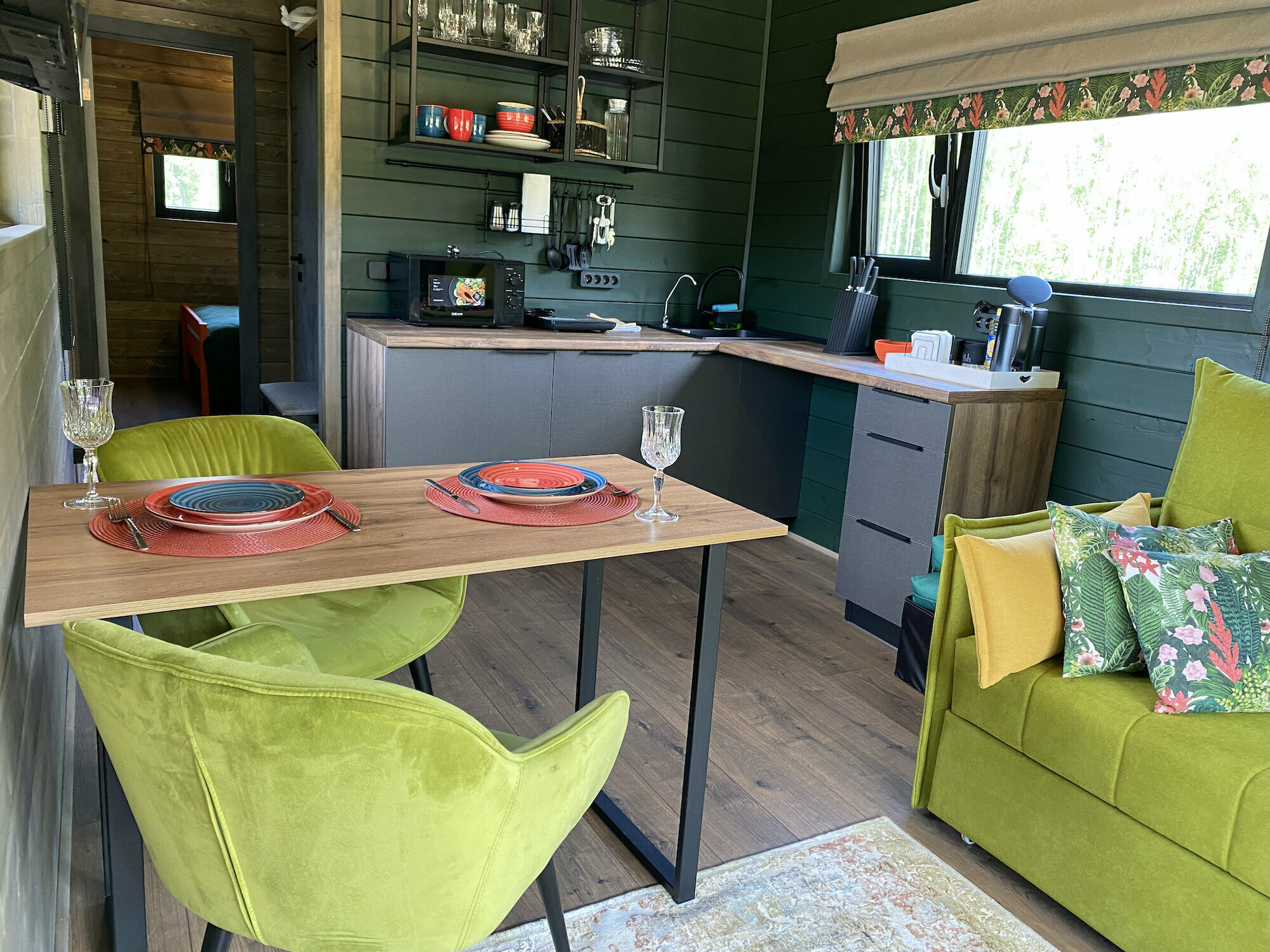 Полулюкс с террасой