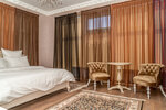 Улучшенный номер с кроватью размера “king-size” в Бомонд