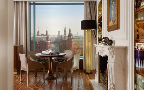 Императорский люкс в The Carlton Moscow