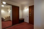Стандарт Улучшенный с двуспальной кроватью с видом на Волгу в Marins Grand Hotel Астрахань