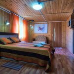 Улучшенный двухместный номер с дополнительным диваном в Байкал Йети