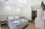 3-х местный комфорт с балконом в White Hotel