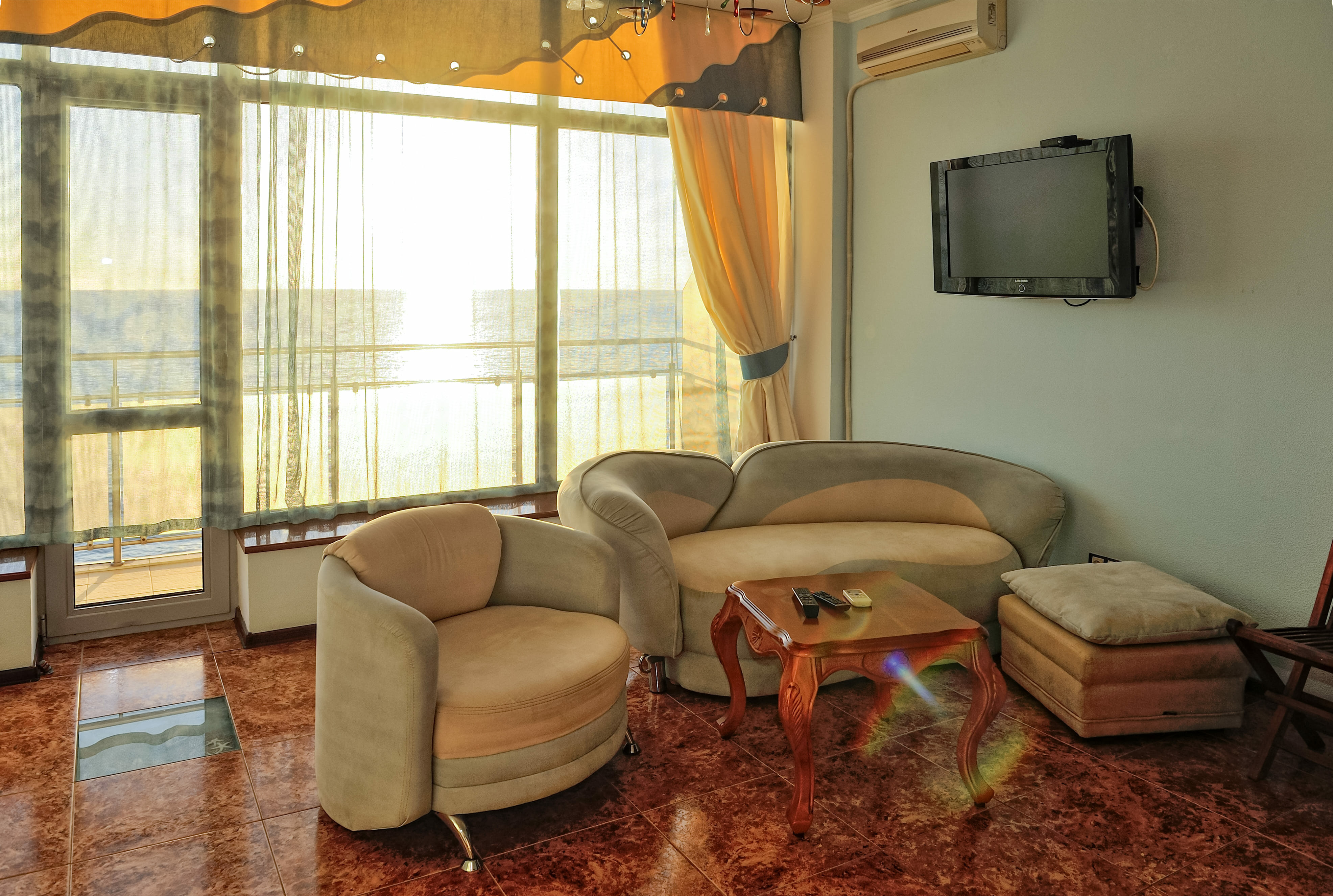 Четырехместный номер с видом на море