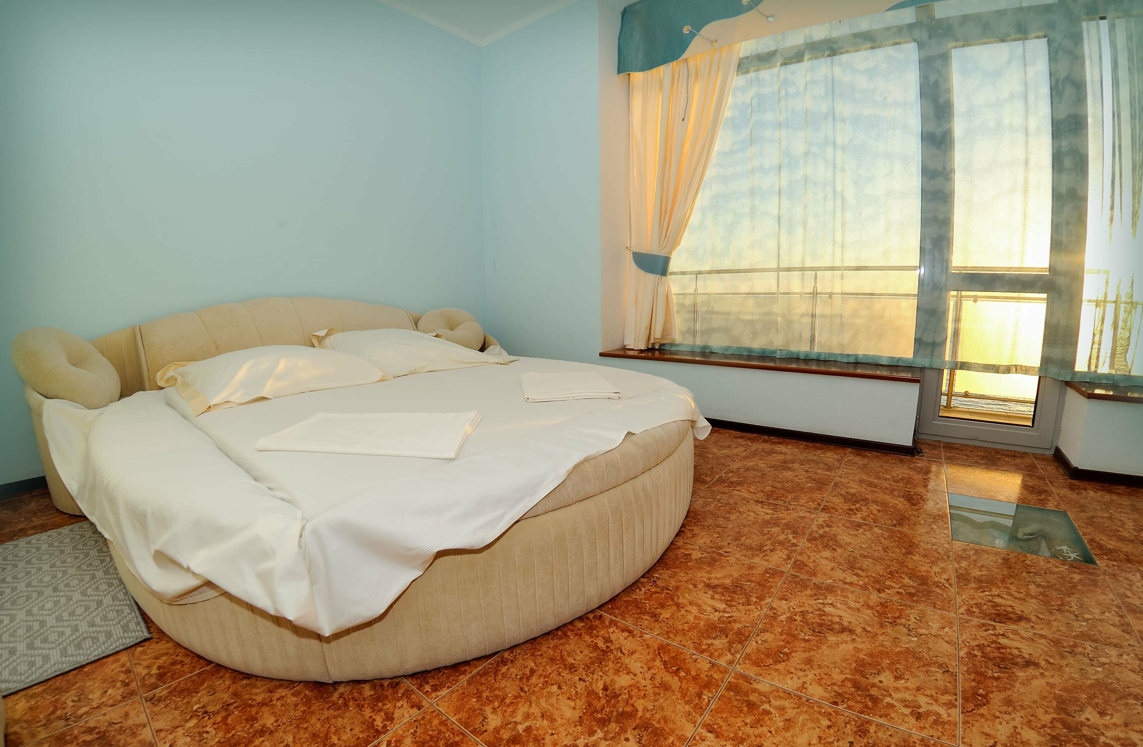 Четырехместный номер с видом на море