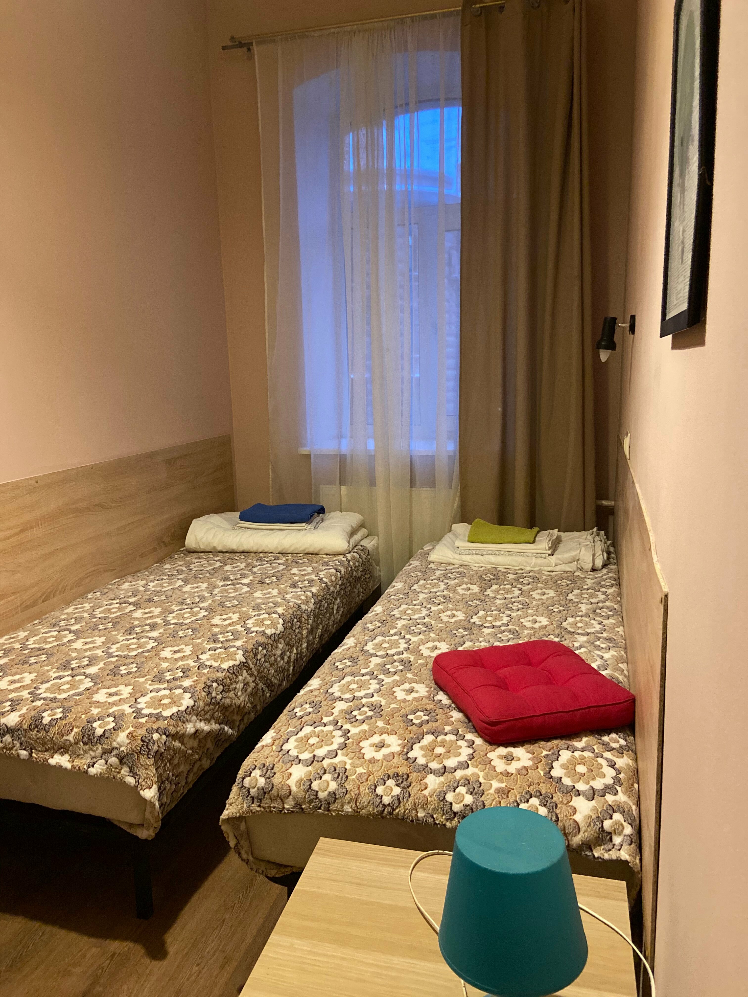 Двухместный номер с 2 отдельными кроватями и ванной