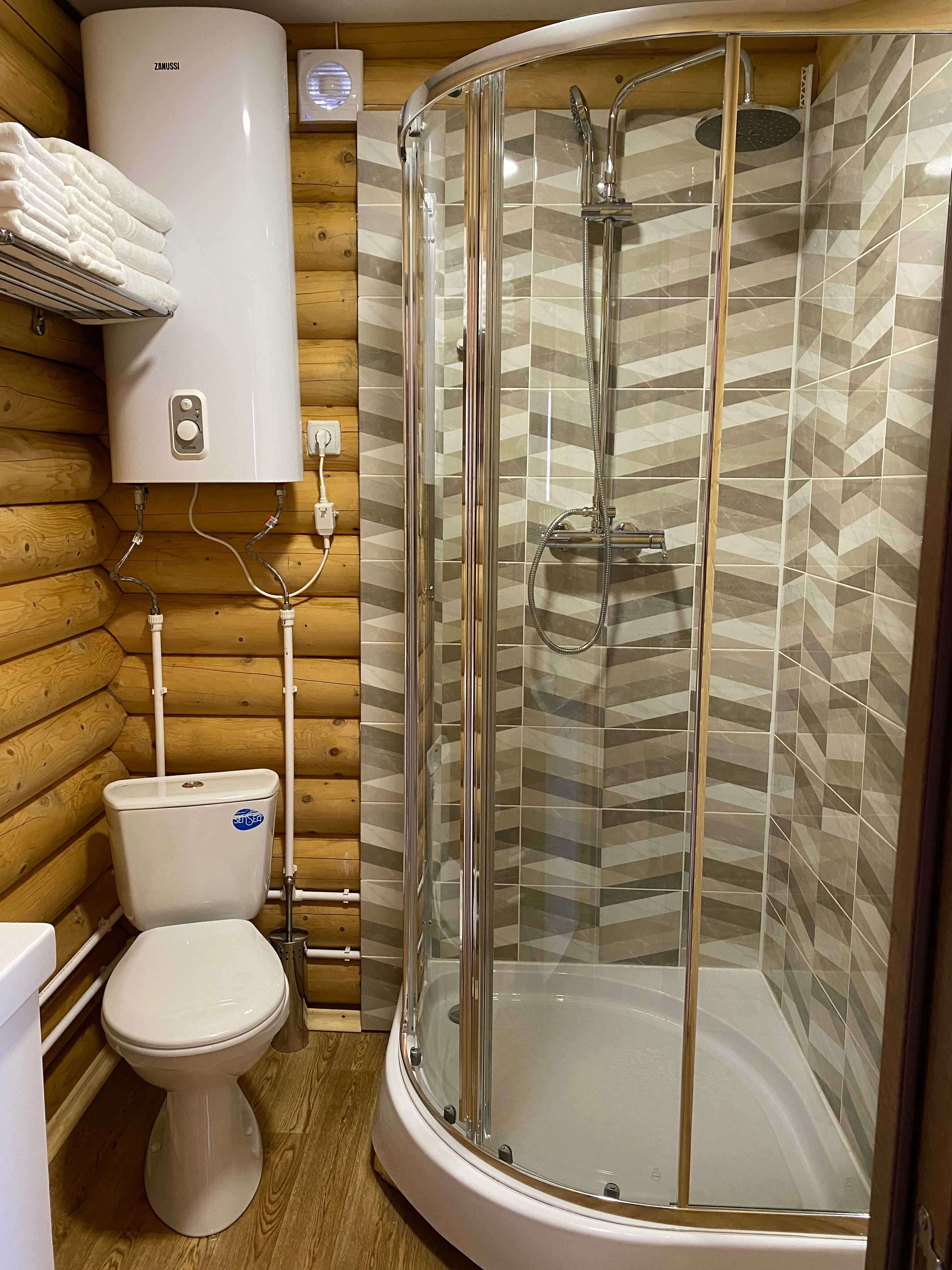 Двухуровневый четырехместный номер