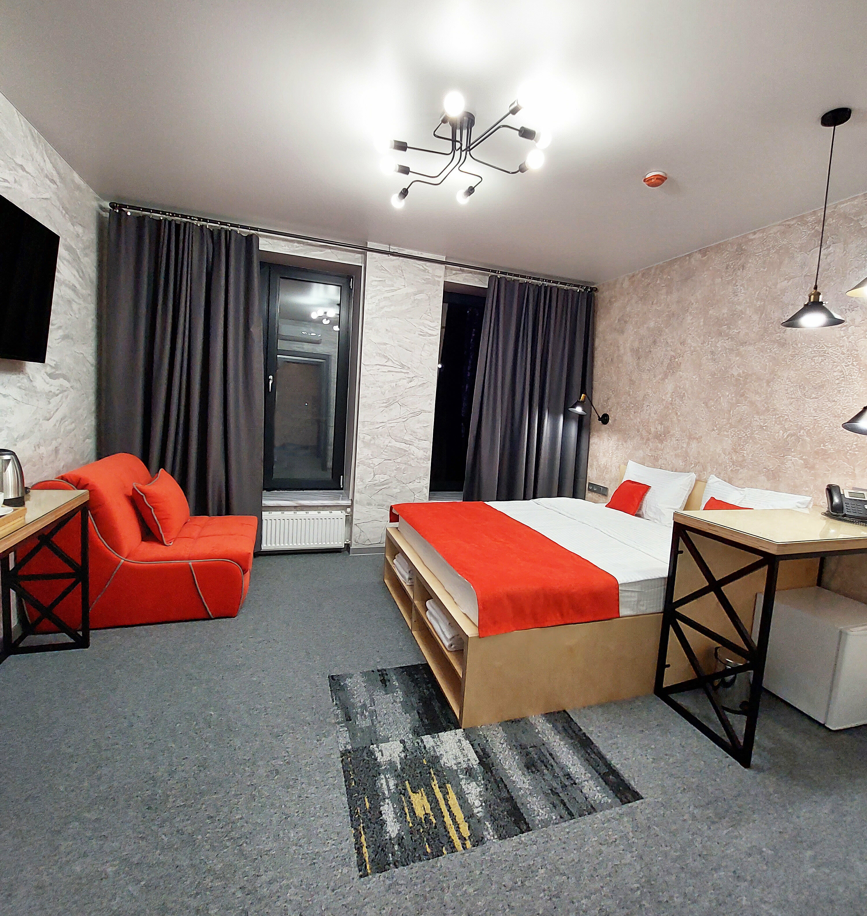 Трехместный номер «Комфорт» с душем