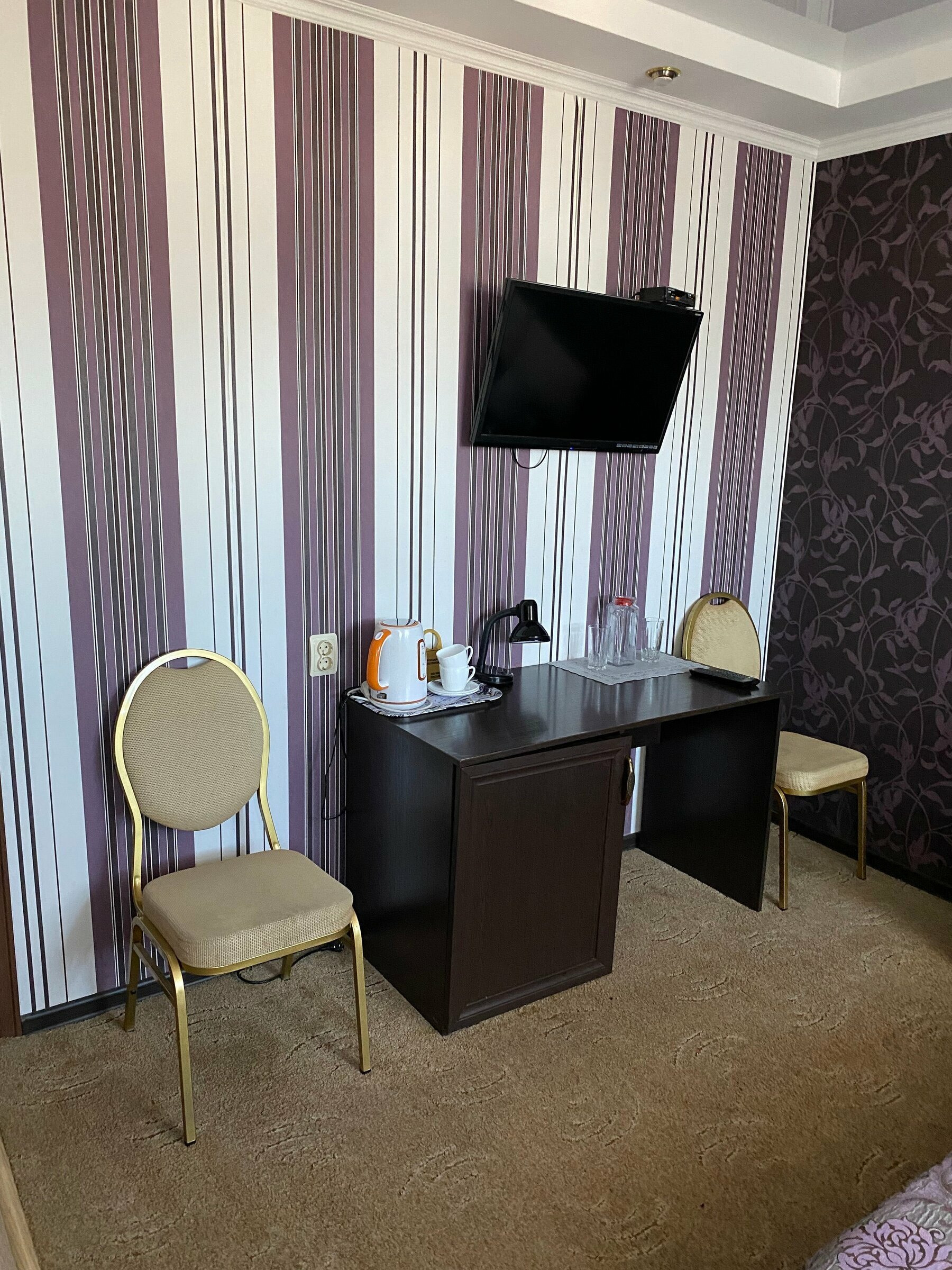 Двухместный номер с 2 отдельными кроватями и балконом