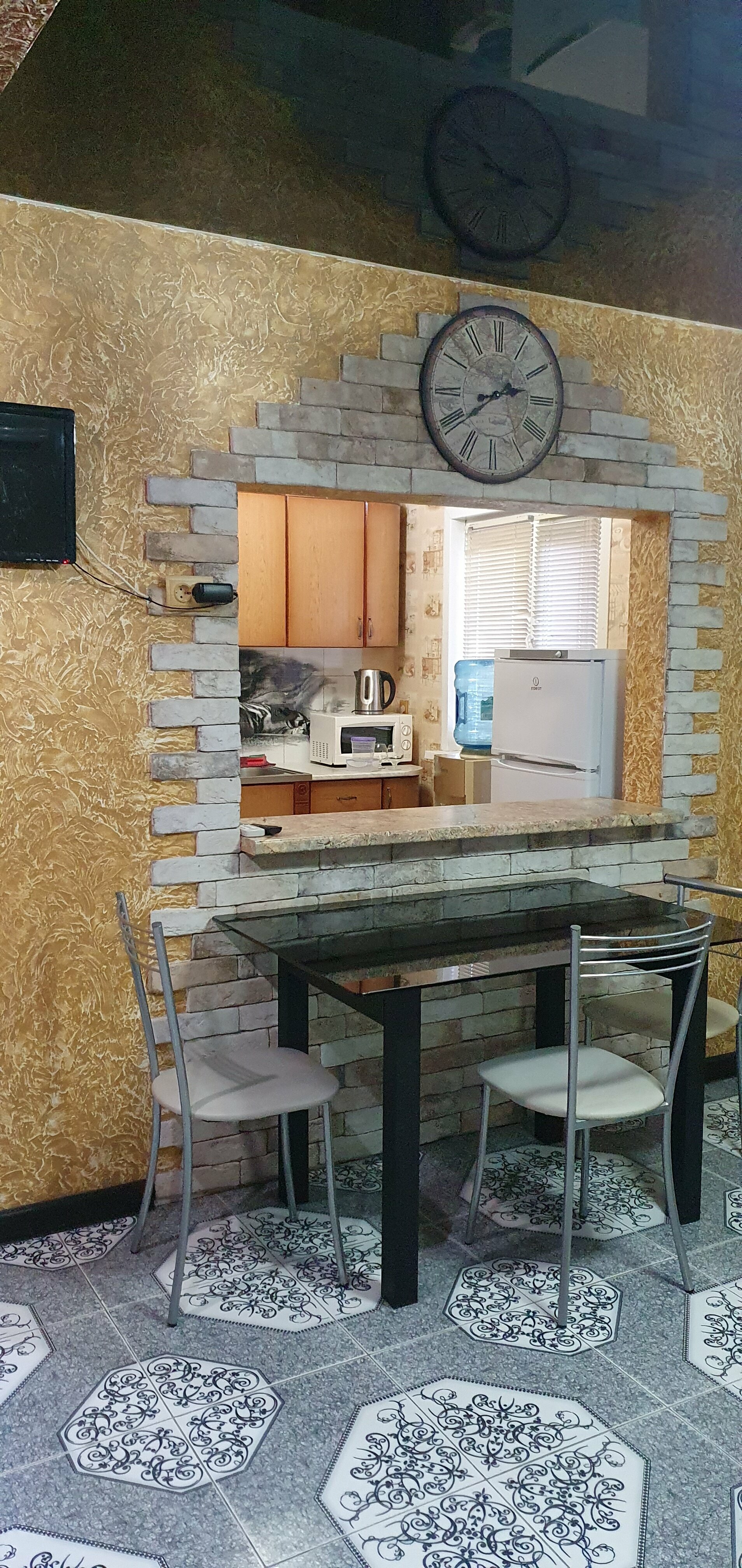 Односпальная кровать в общем мужском номере