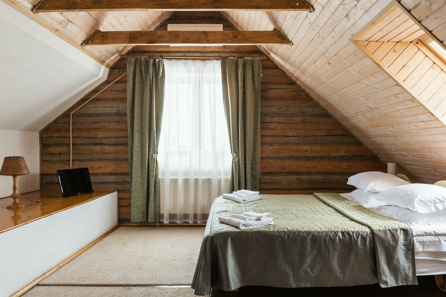 Улучшенный двухместный номер с 1 кроватью