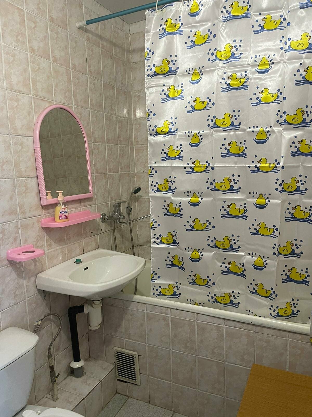 Двухместный номер с 1 кроватью или 2 отдельными кроватями и дополнительной кроватью