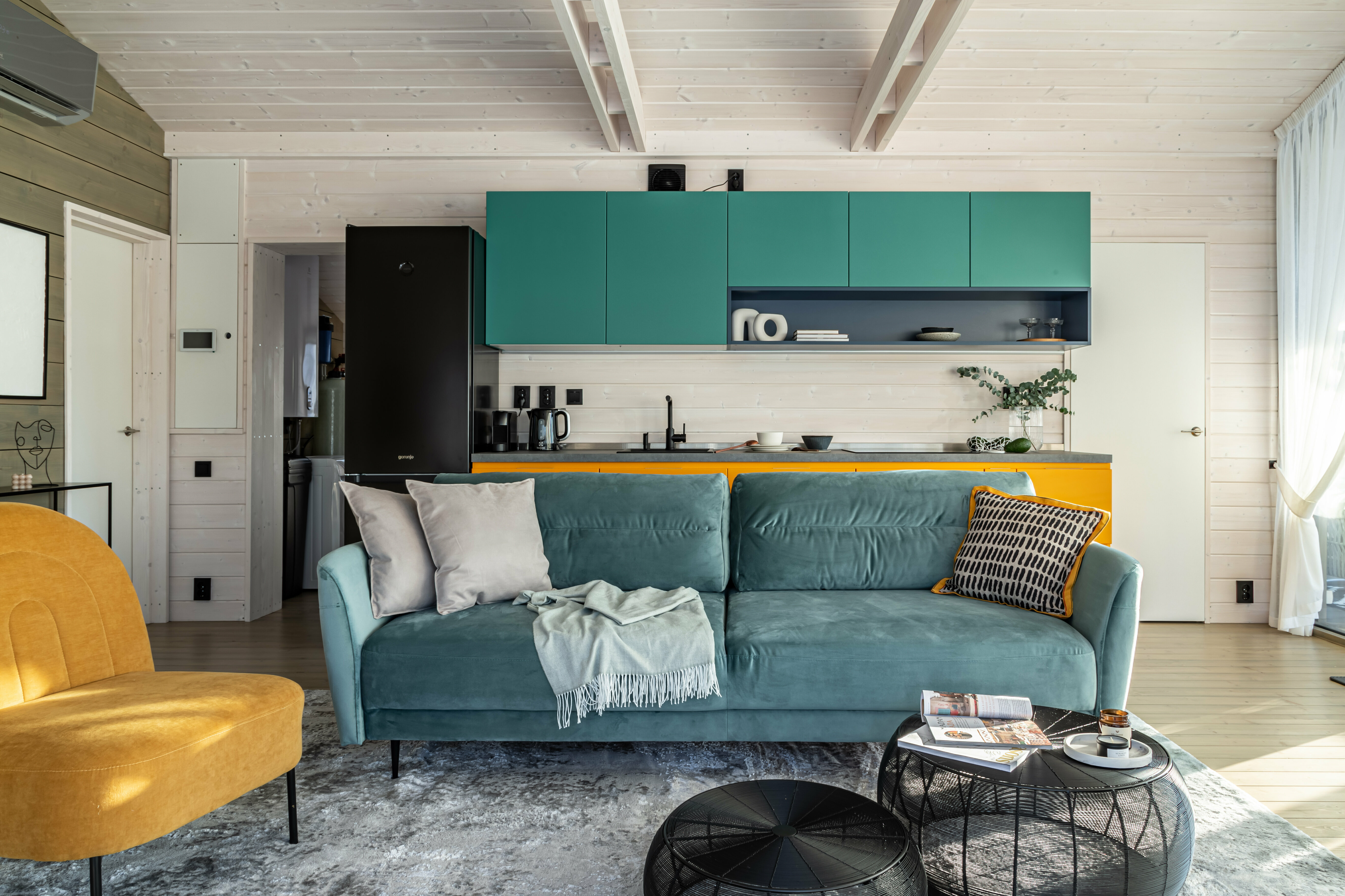 Дом с видом на озеро