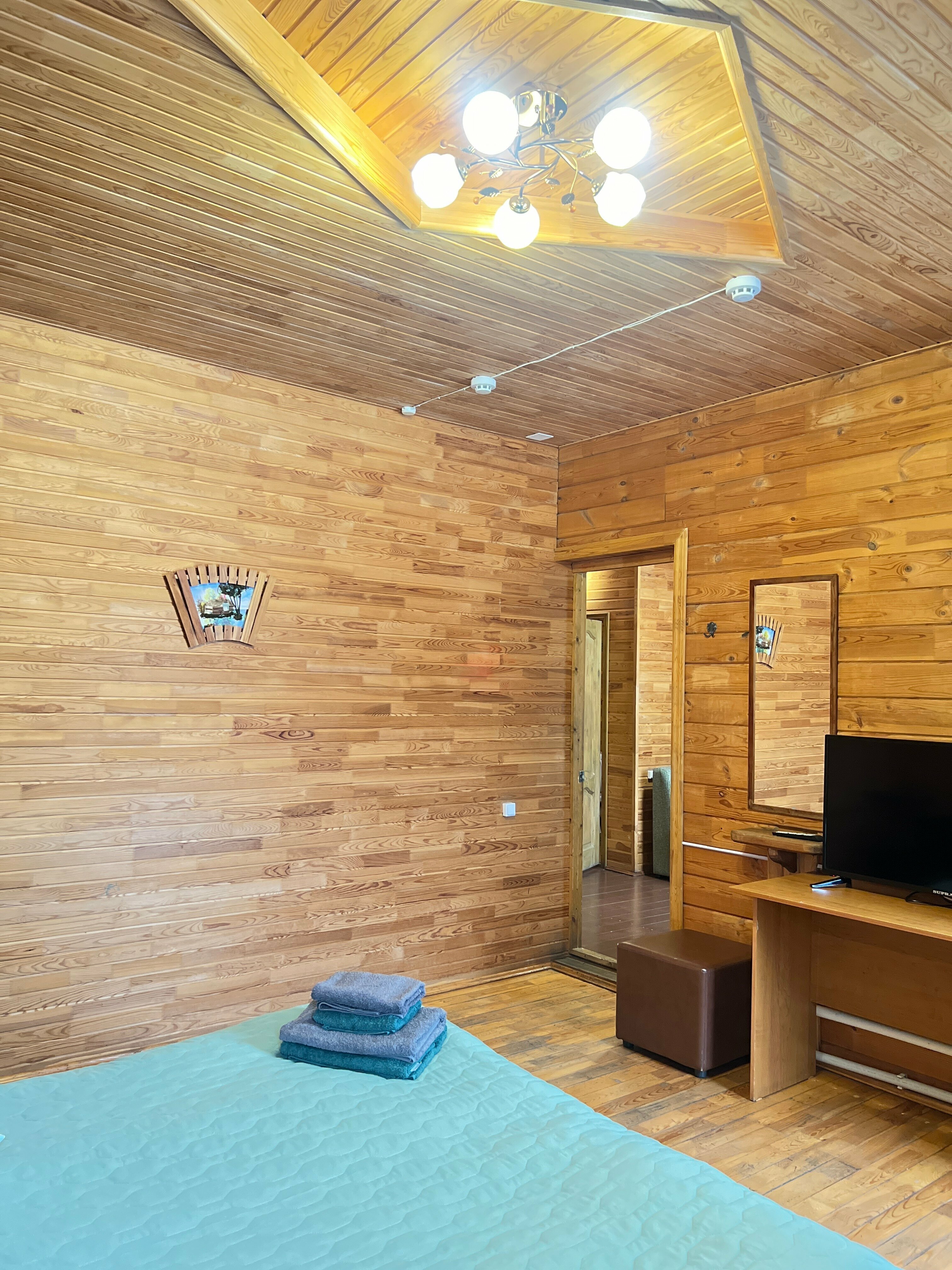 Cемейный номер с собственной ванной комнатой