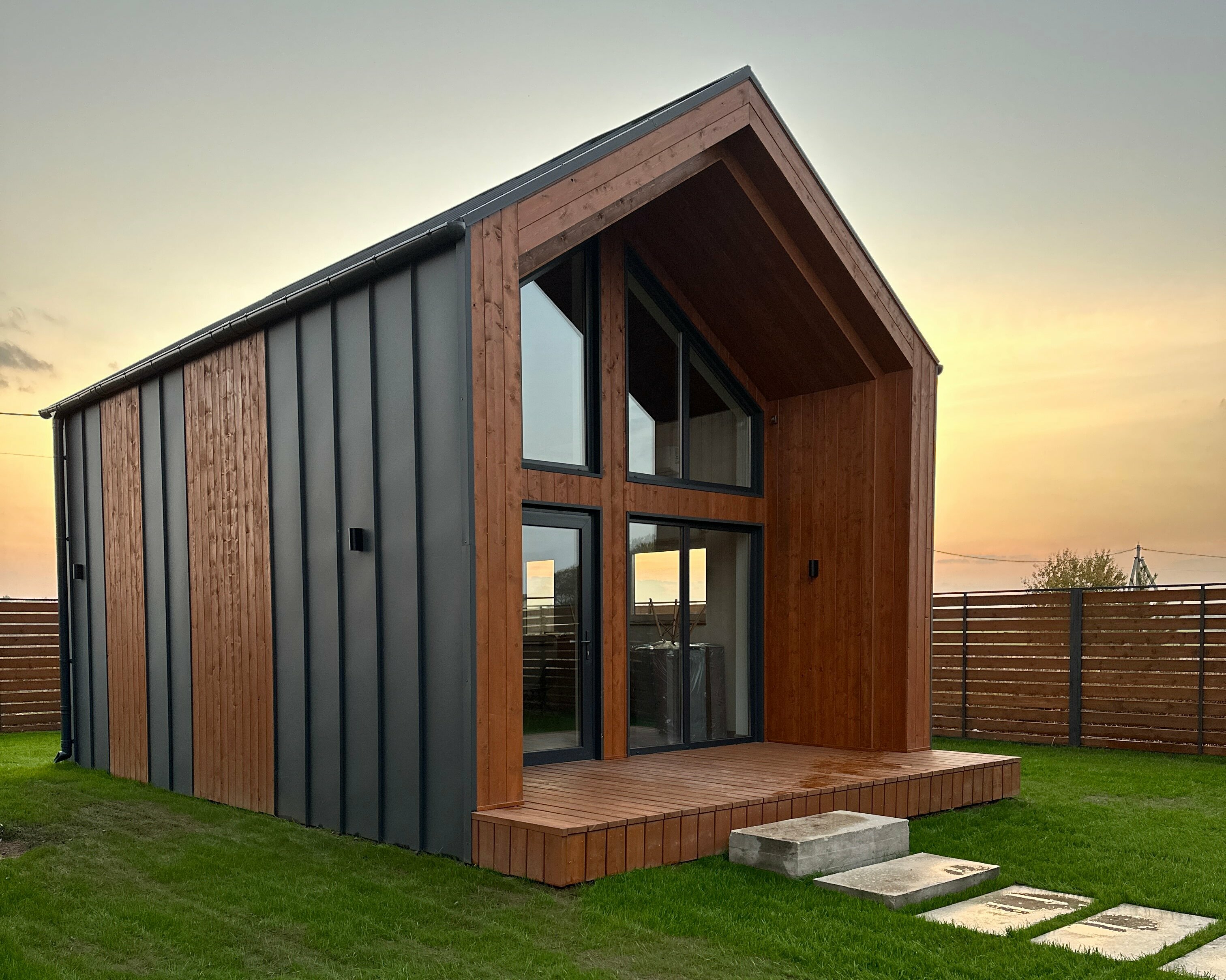 Дом на 4-ых (мятный)