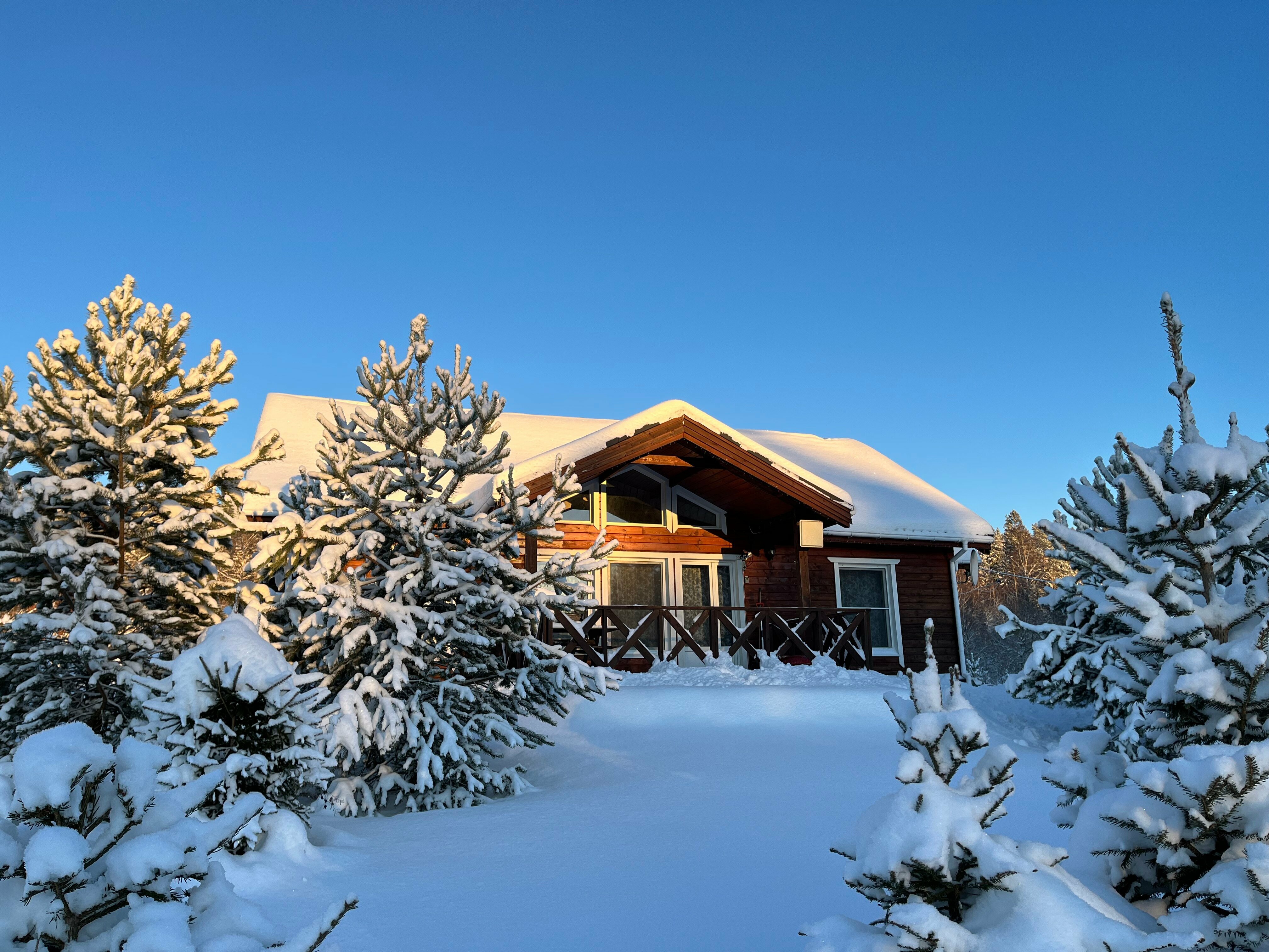 Коттедж с 4 спальнями, с сауной, 2 санузлами, на 8(+4) чел.