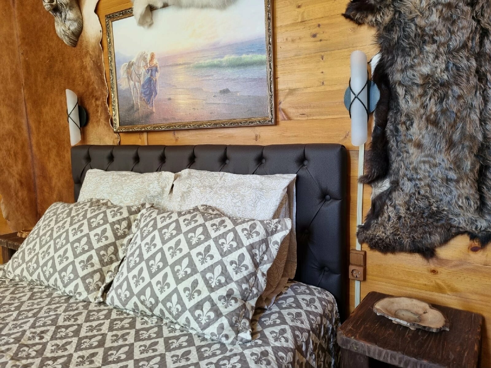 Двухуровневые трёхкомнатные апартаменты "Викинги"