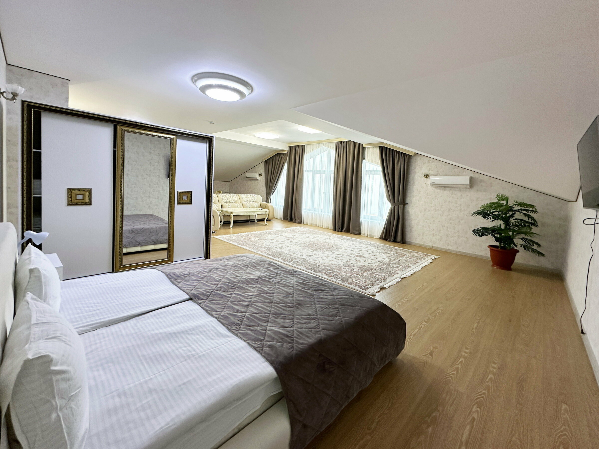 Люкс с видом на море