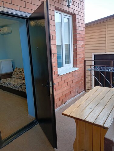 Трехместный номер «Комфорт» с душем в Комфорт