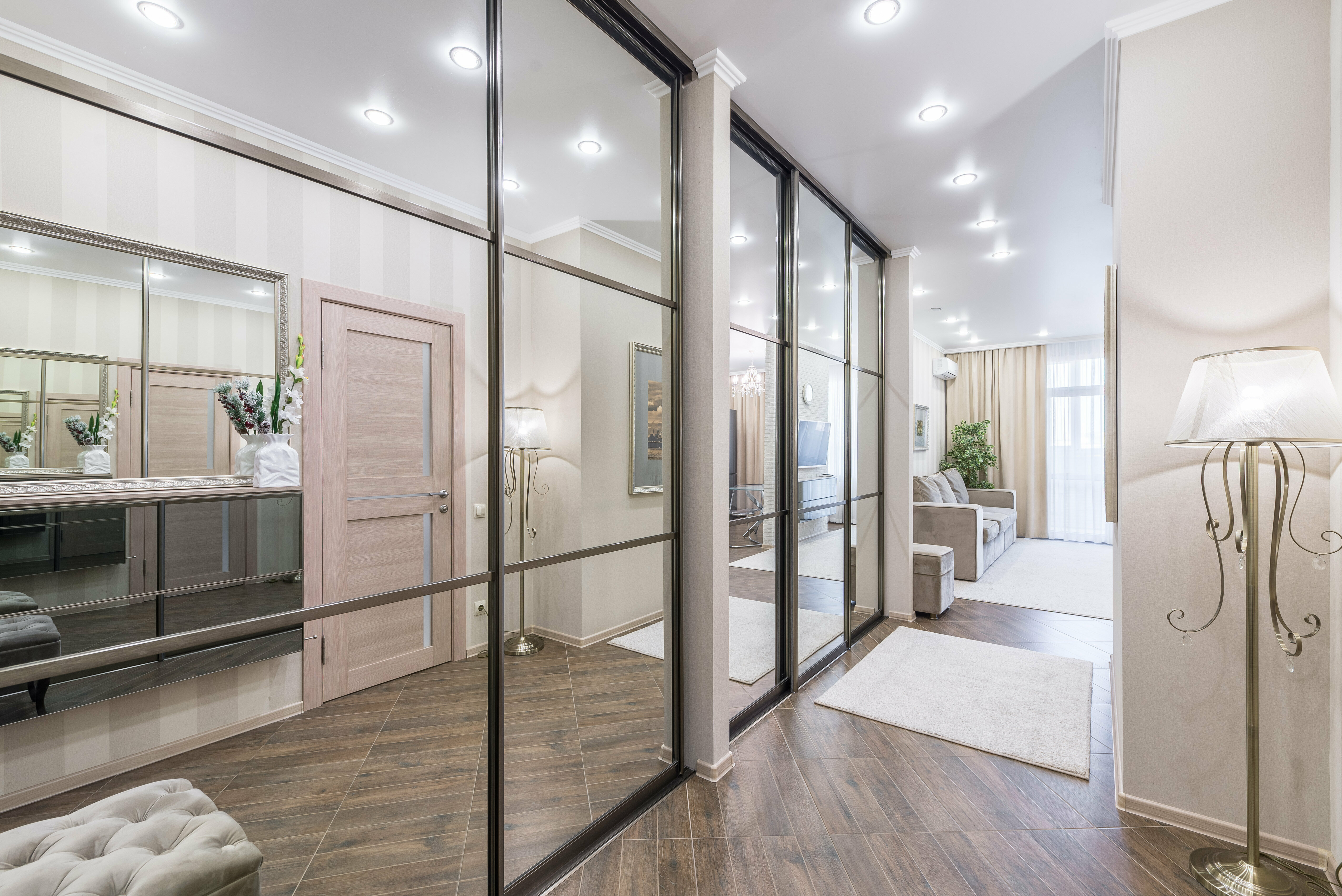 Апартаменты для особо требовательных персон с видом на город — Кубанская набережная, 33