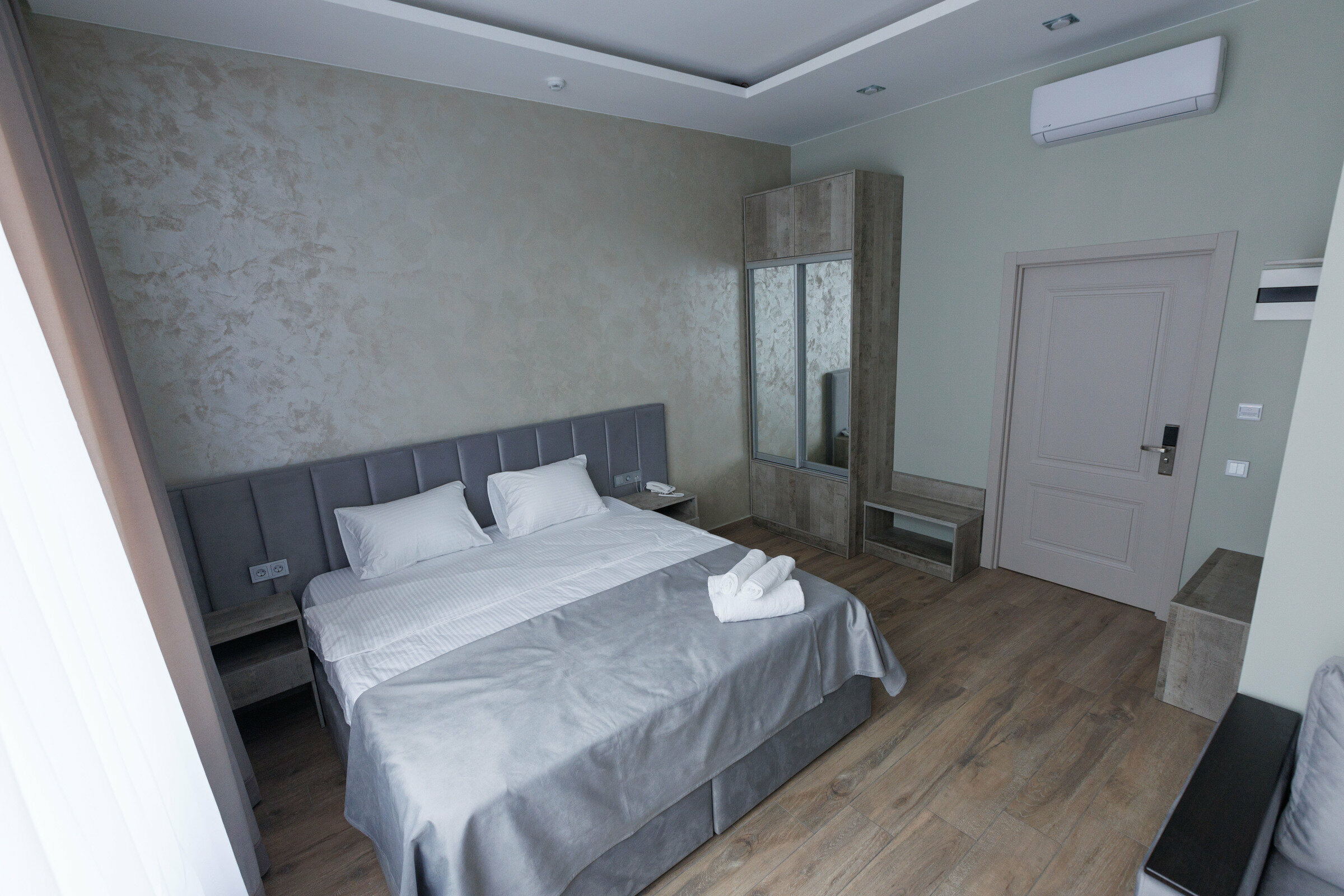 Большой двухместный номер с 1 кроватью