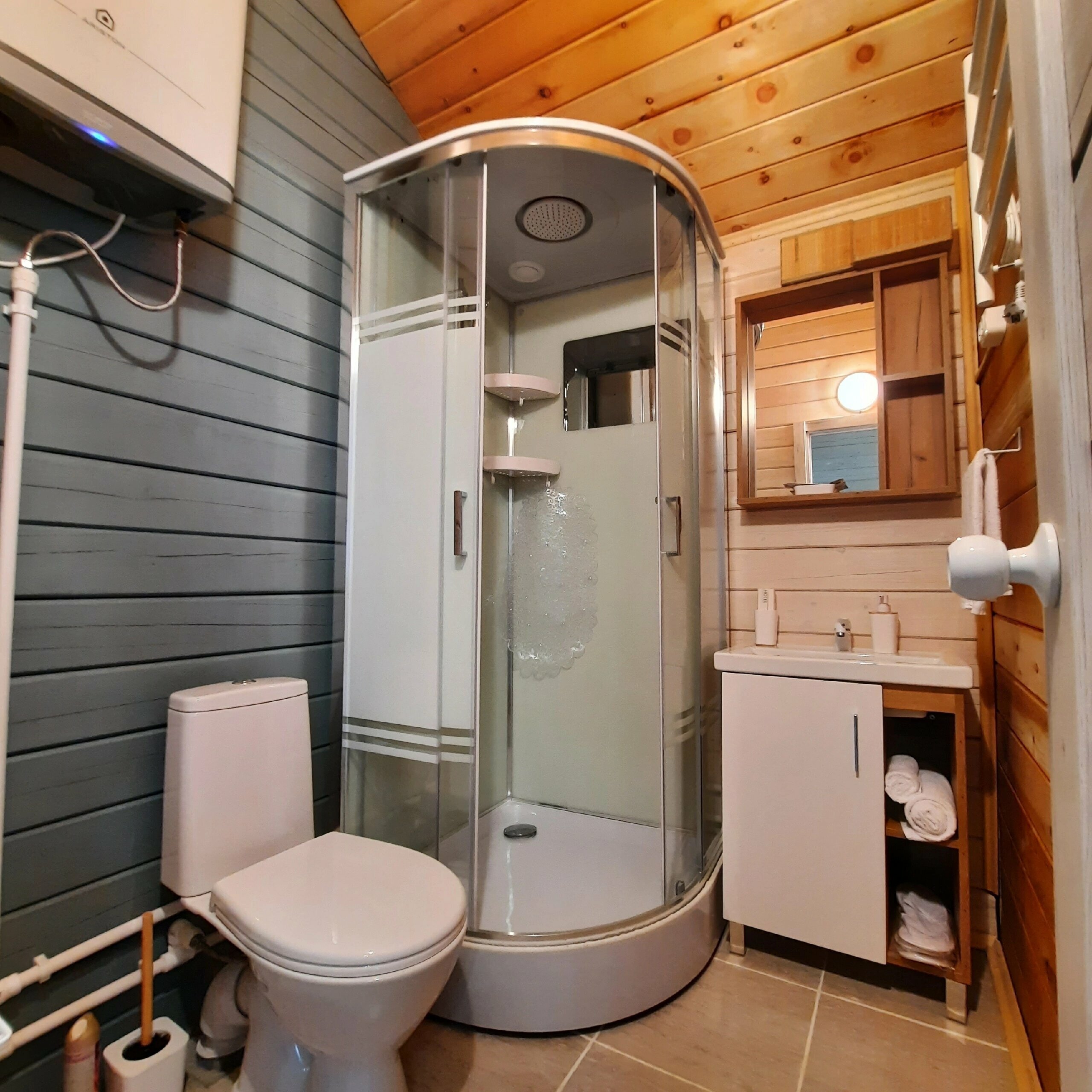 Семейный номер с видом на горы