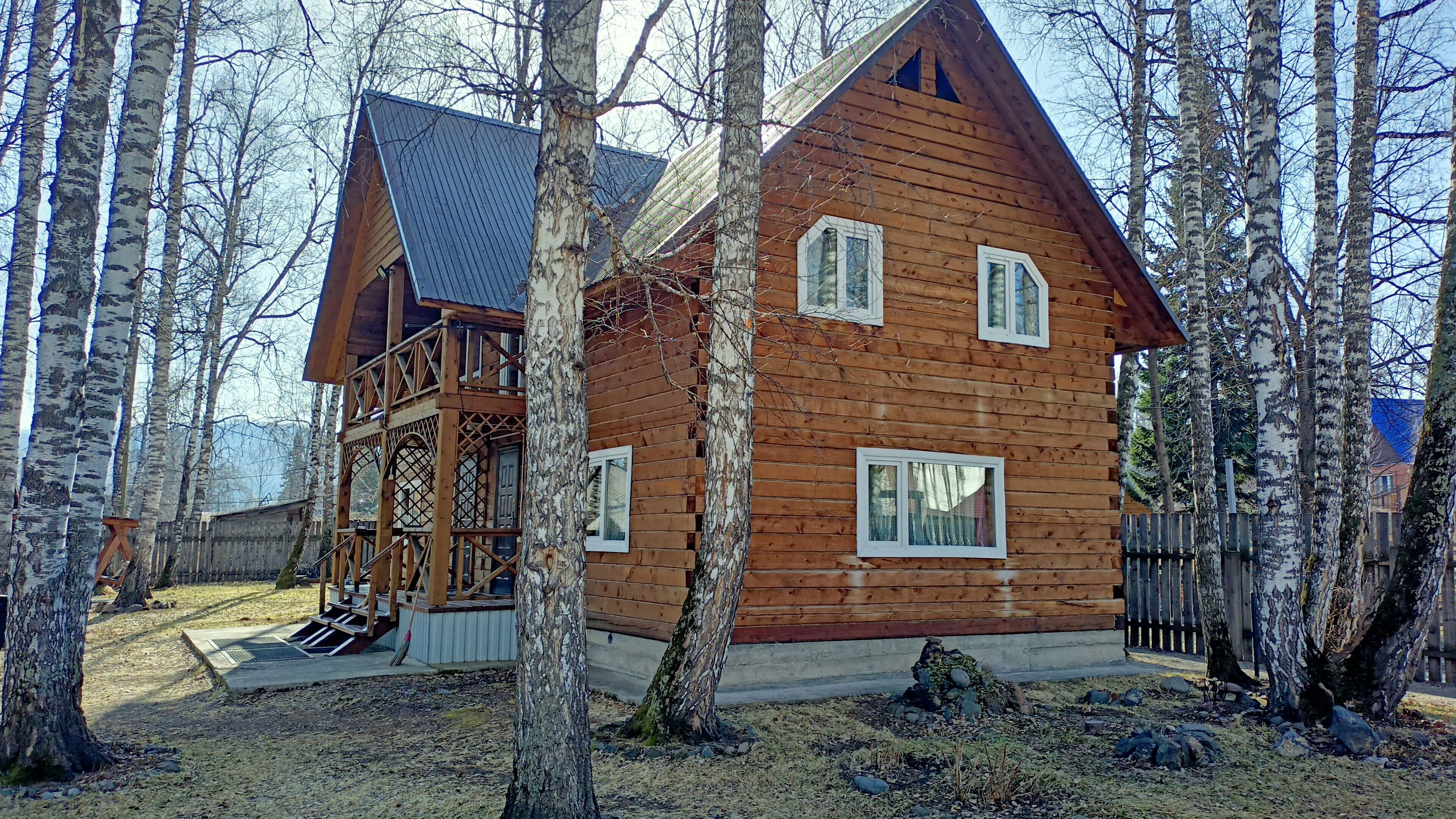 Коттедж с видом на лес