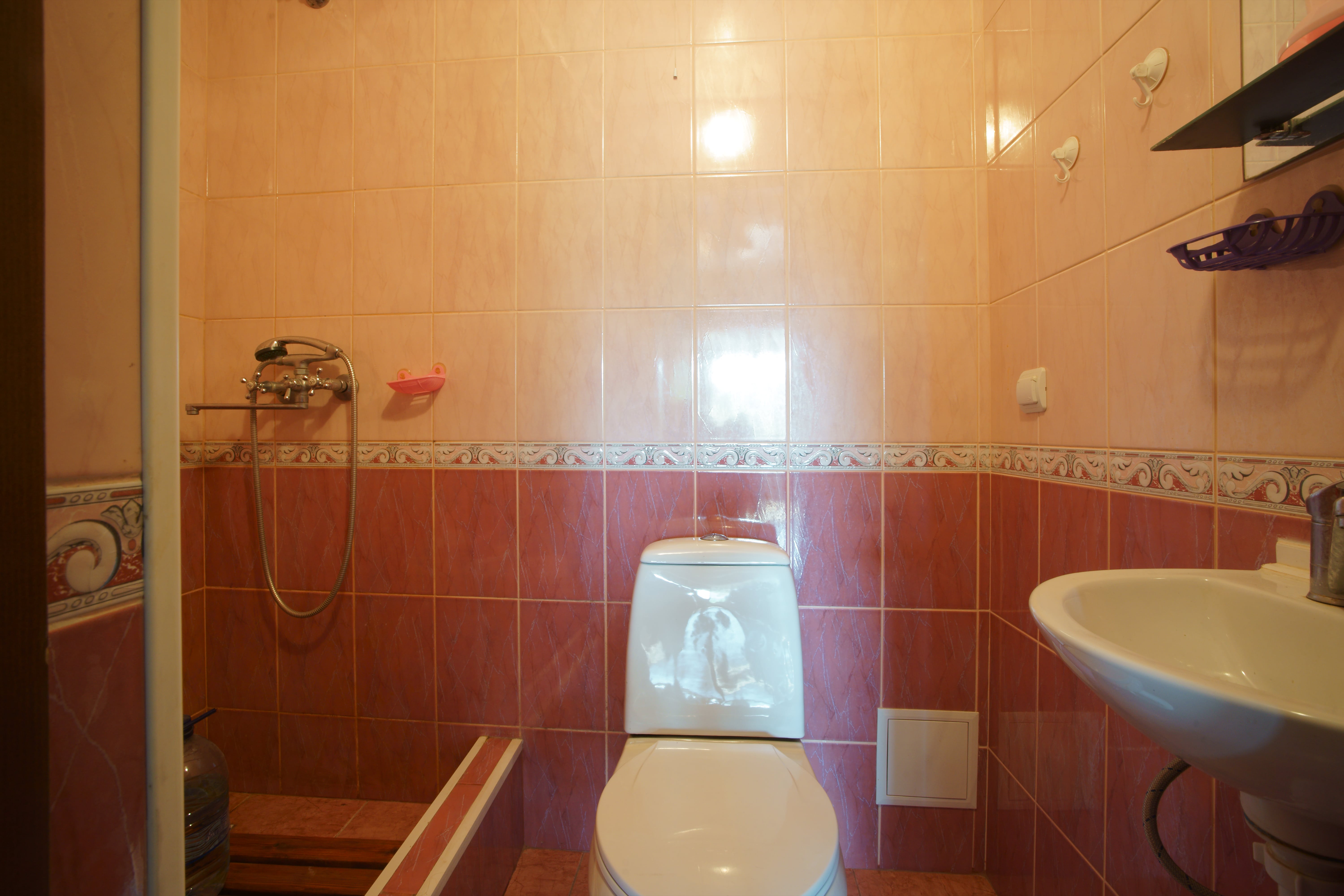 Двухместный номер эконом-класса с 2 отдельными кроватями