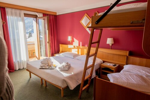 Четырехместный номер в Hotel Residence Sant Anton