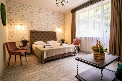 Двухместный номер Делюкс с 1 кроватью и боковым видом на море в Вилла Леона