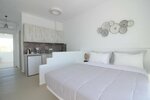 Люкс для новобрачных, вид на море в Sea & Stone Residence Mykonos