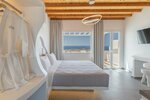 Люкс для новобрачных, вид на море в Sea & Stone Residence Mykonos