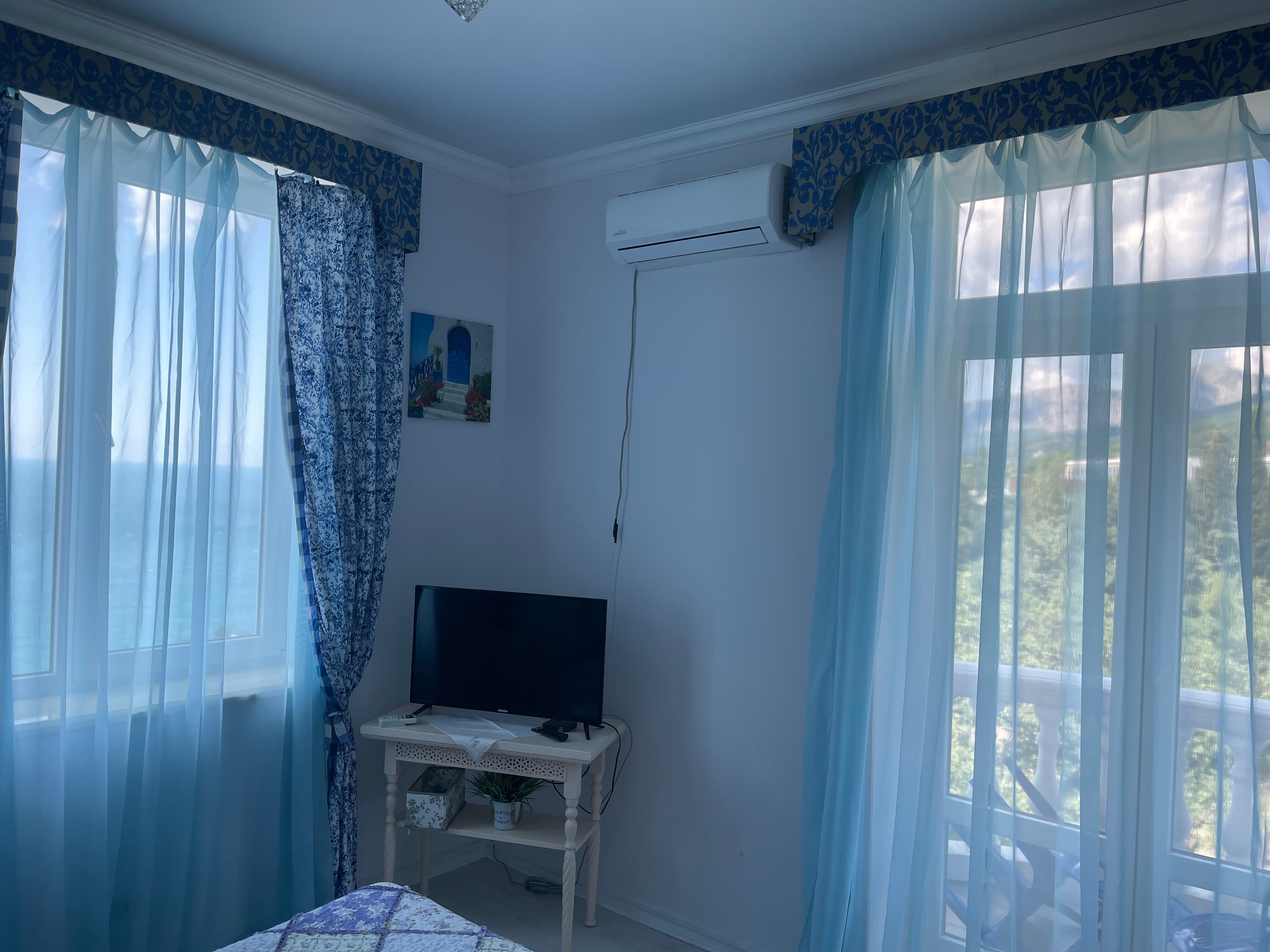 Семейный номер с видом на море