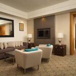 Номер люкс с 1 двуспальной кроватью и балконом в DoubleTree by Hilton Kazan City Center