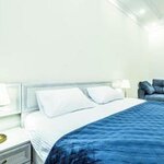 Комната полулюкс с 1 двуспальной кроватью в Лауренция